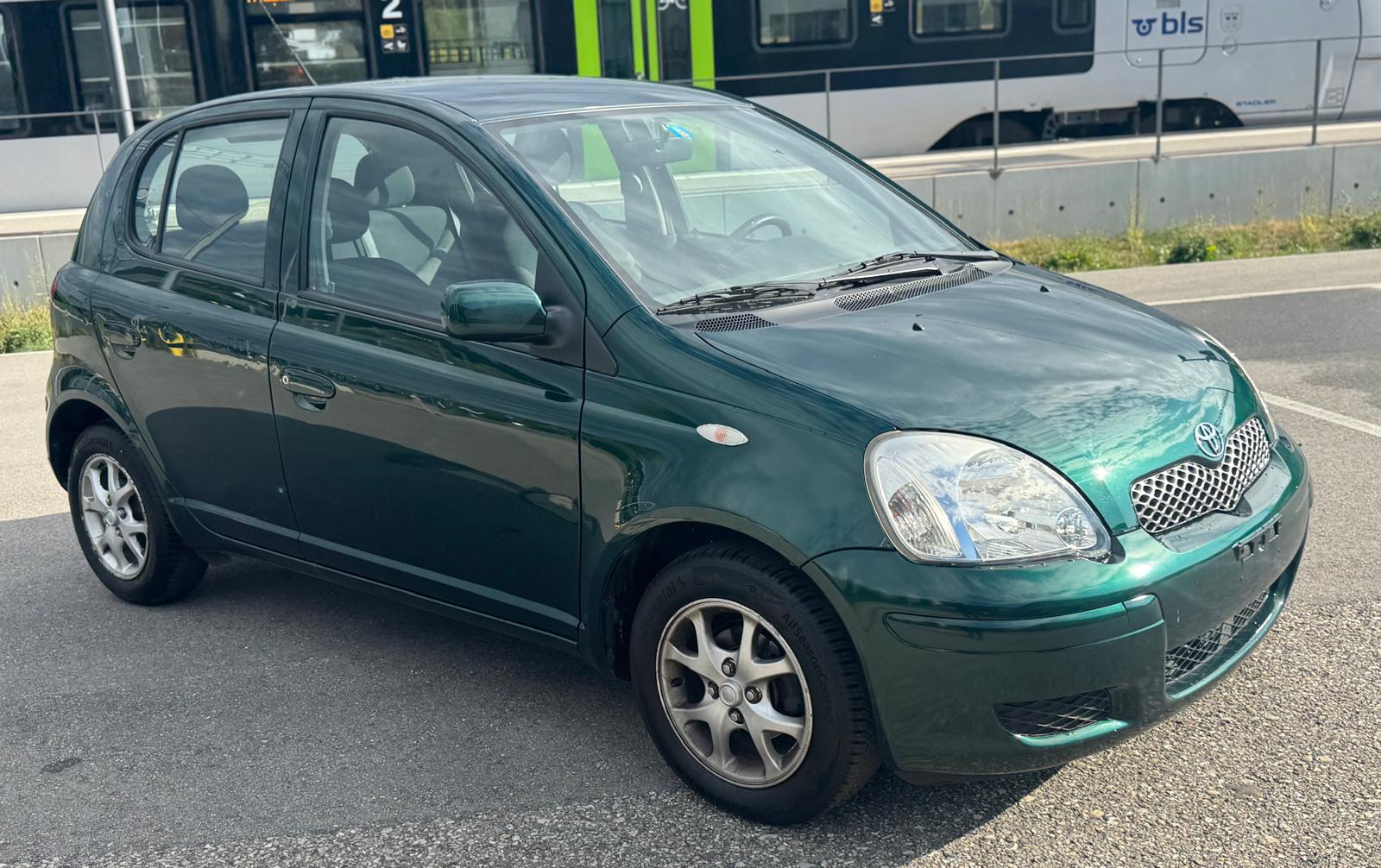 TOYOTA Yaris 1.3 Linea Luna-image-0