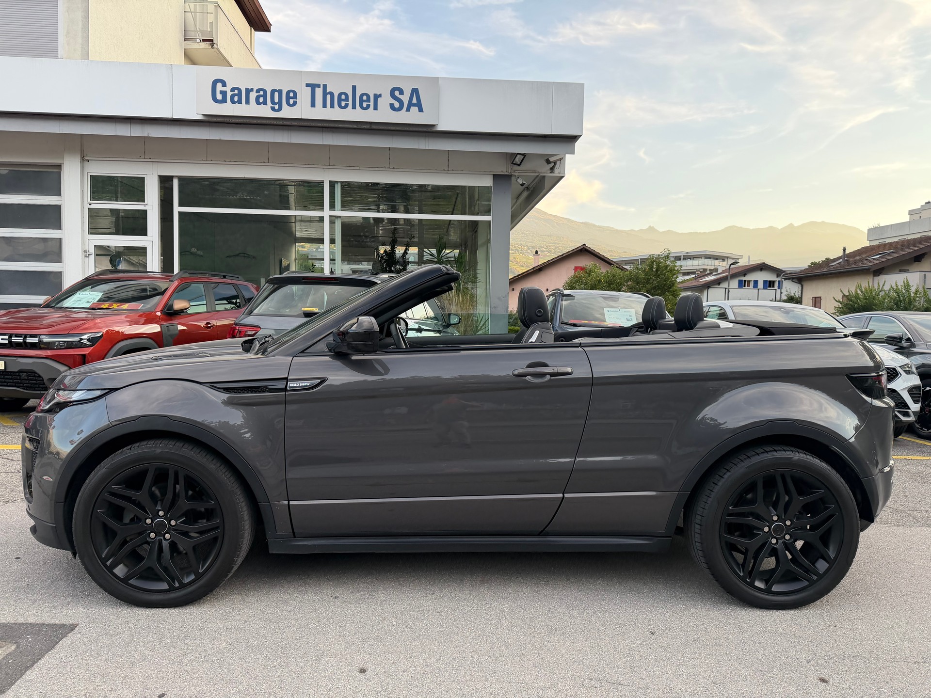 LAND ROVER Range Rover Evoque Convert. 2.0Si4 HSE Dynamic AT9-image-9