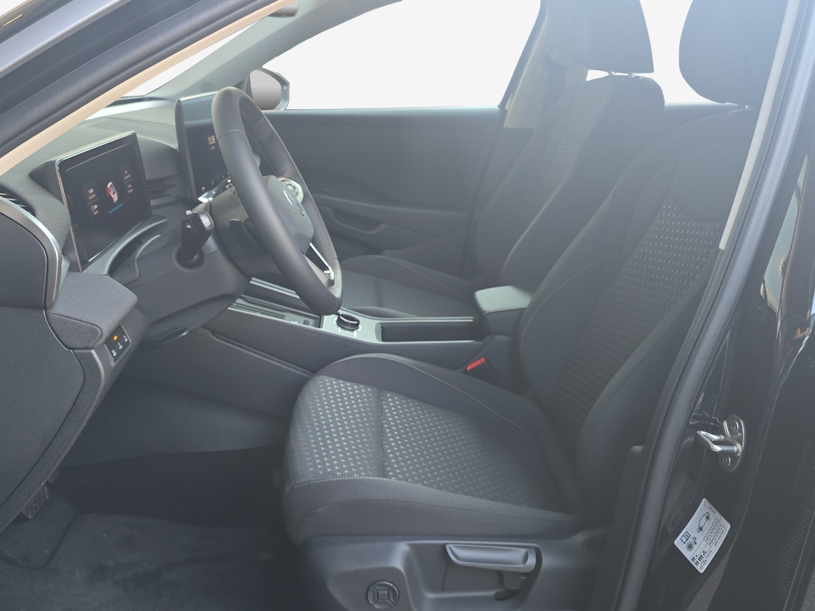 VW T-Roc 1.5 eTSI mHEV Life DSG-image-7