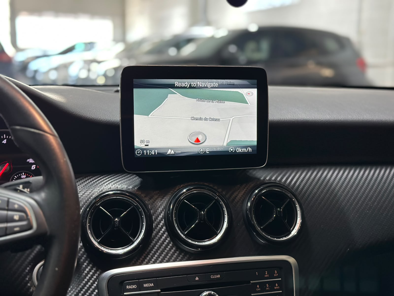 MERCEDES-BENZ GLA 200 d Swiss Star Edition AMG 4Matic 7G-DCT-image-13