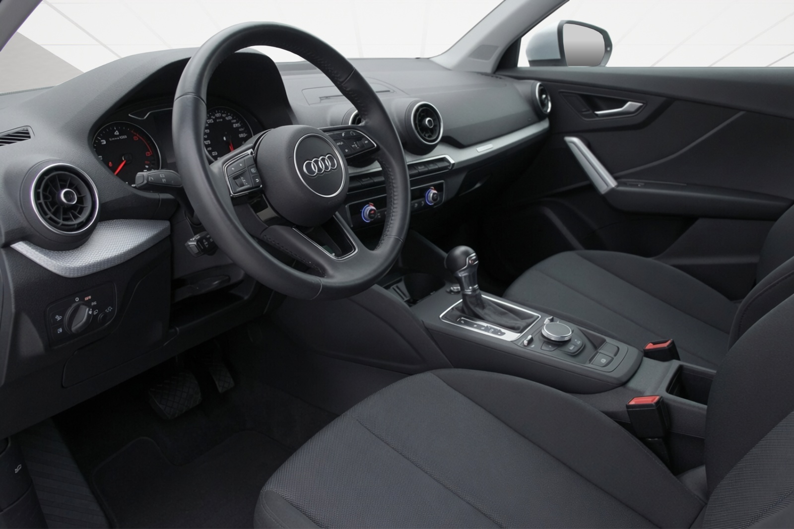 AUDI Q2 35 TDI quattro S-tronic-image-8