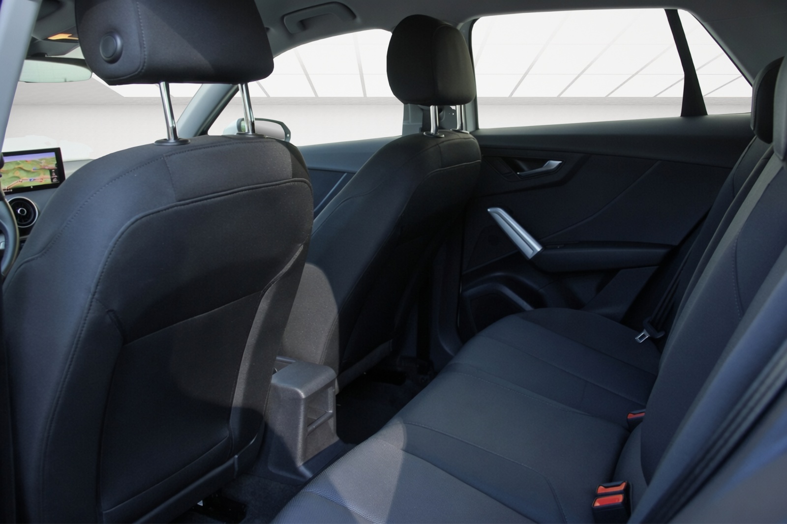 AUDI Q2 35 TDI quattro S-tronic-image-9