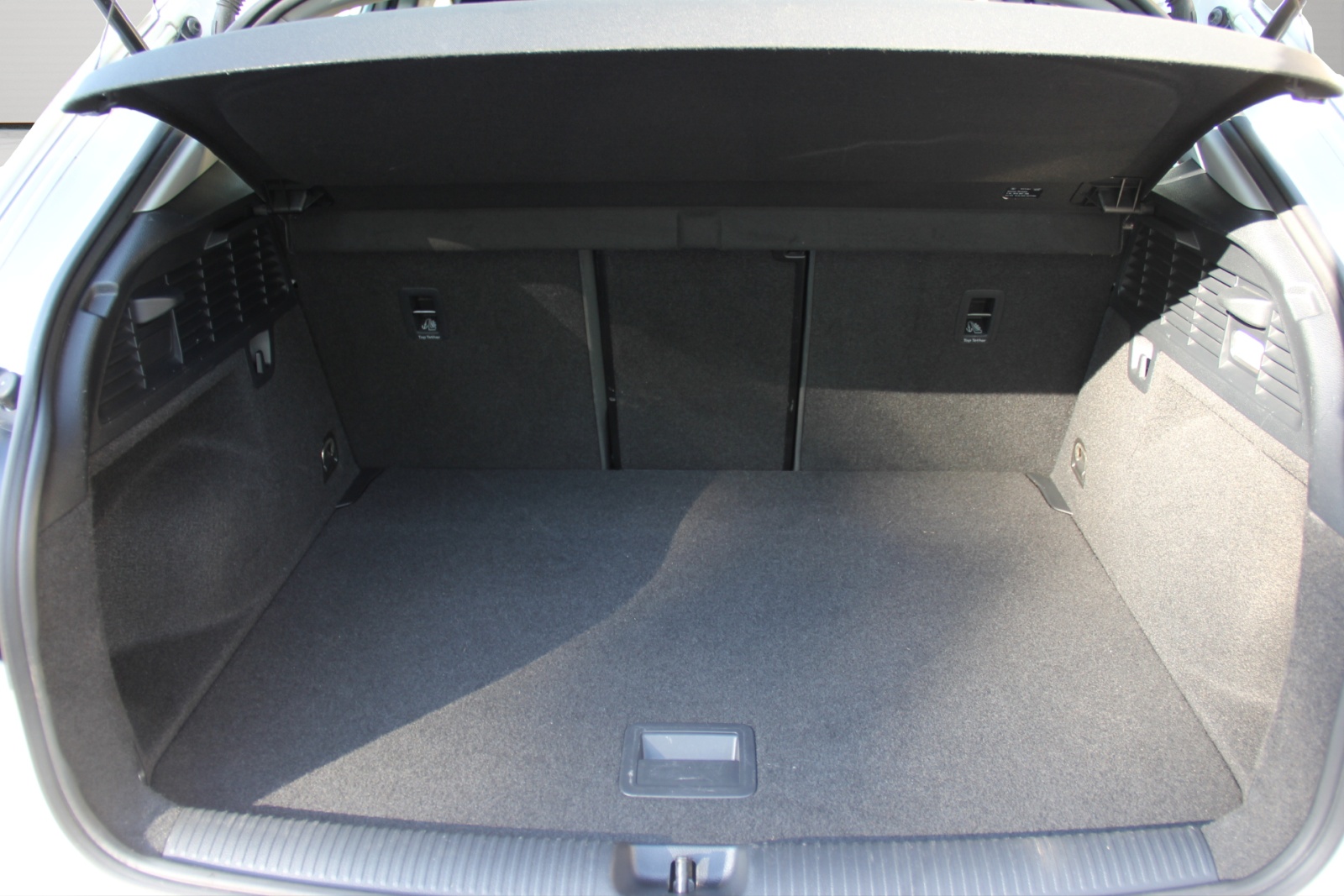 AUDI Q2 35 TDI quattro S-tronic-image-14