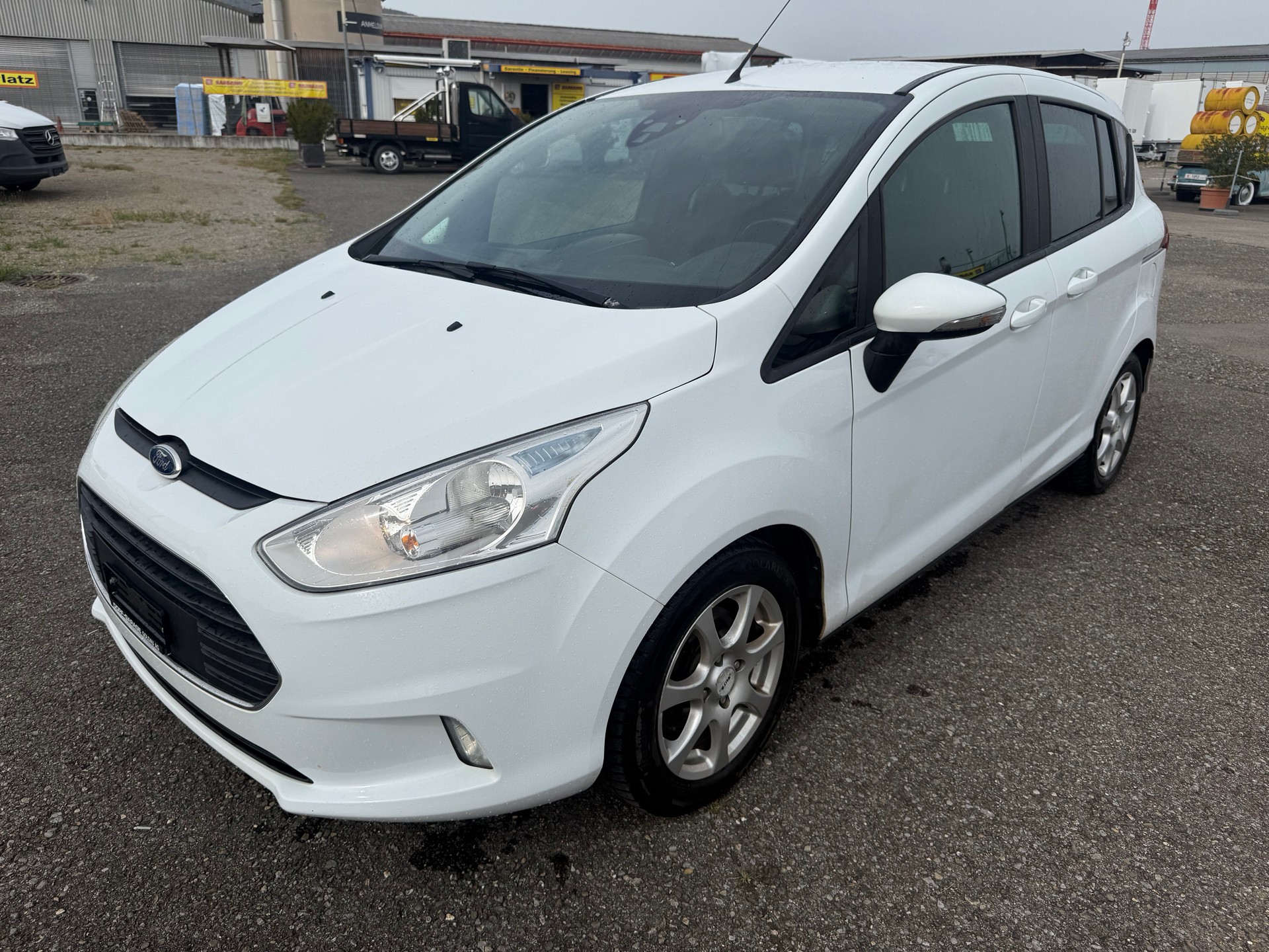 FORD B-Max 1.0 SCTi TitaniumX-image-0