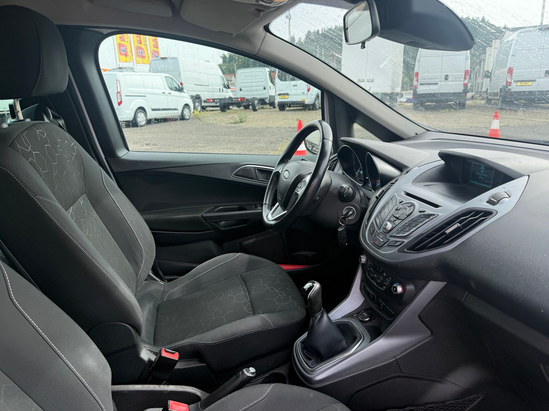 FORD B-Max 1.0 SCTi TitaniumX-image-4