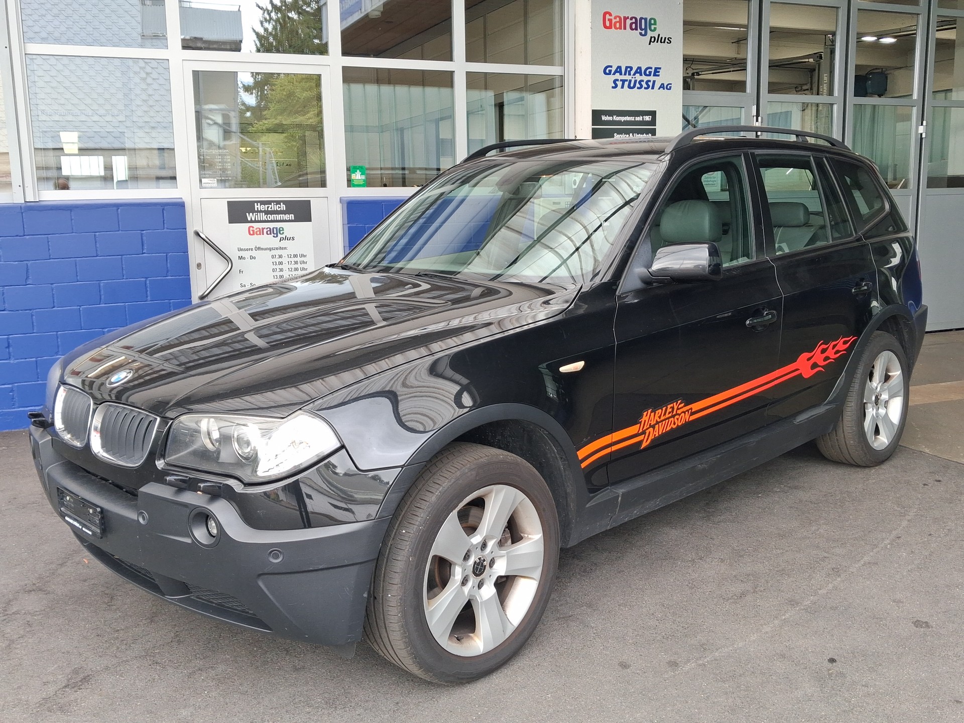 BMW X3 3.0i-image-0