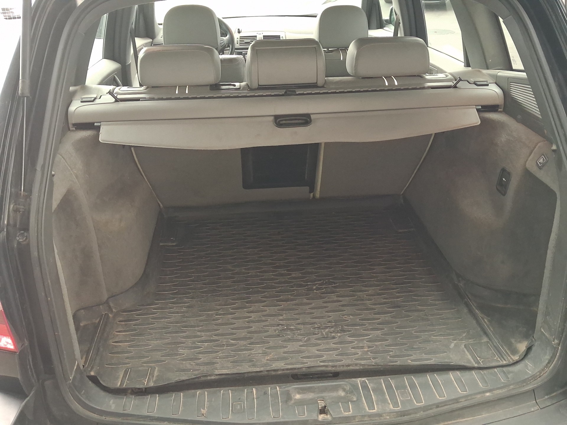 BMW X3 3.0i-image-9