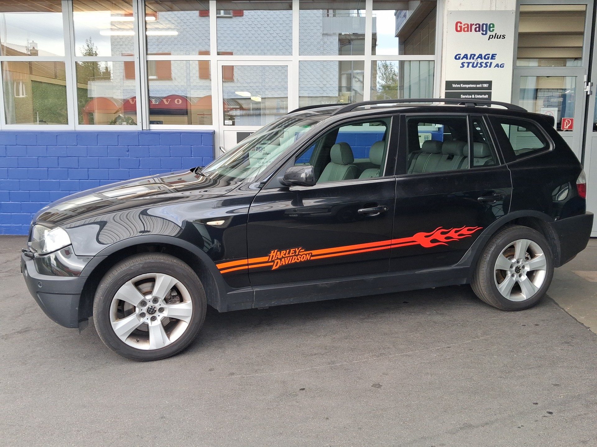 BMW X3 3.0i-image-1
