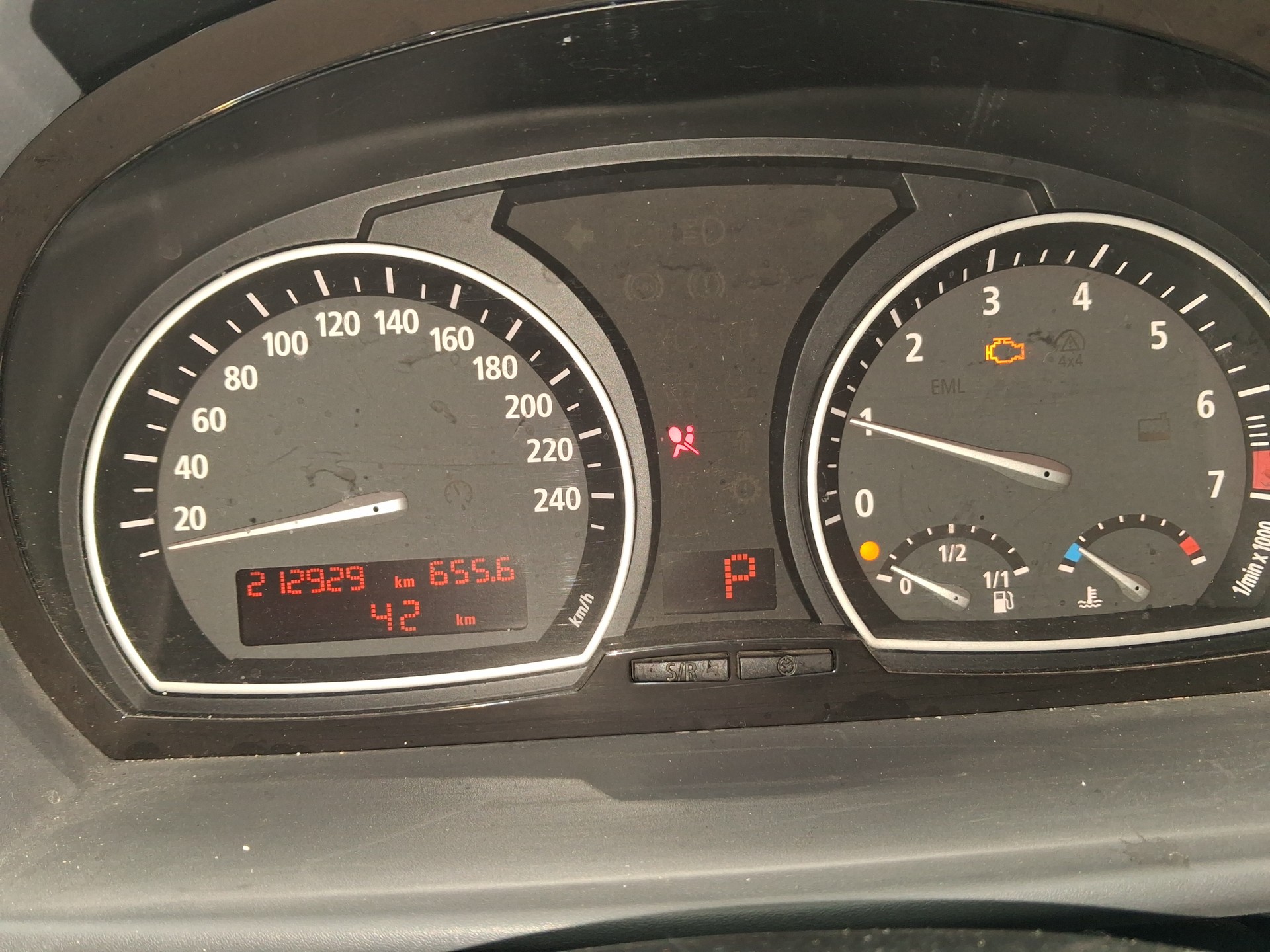 BMW X3 3.0i-image-10