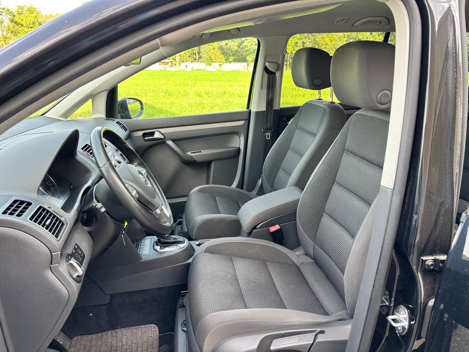 VW Touran 1.4 TSI Trendline-image-10