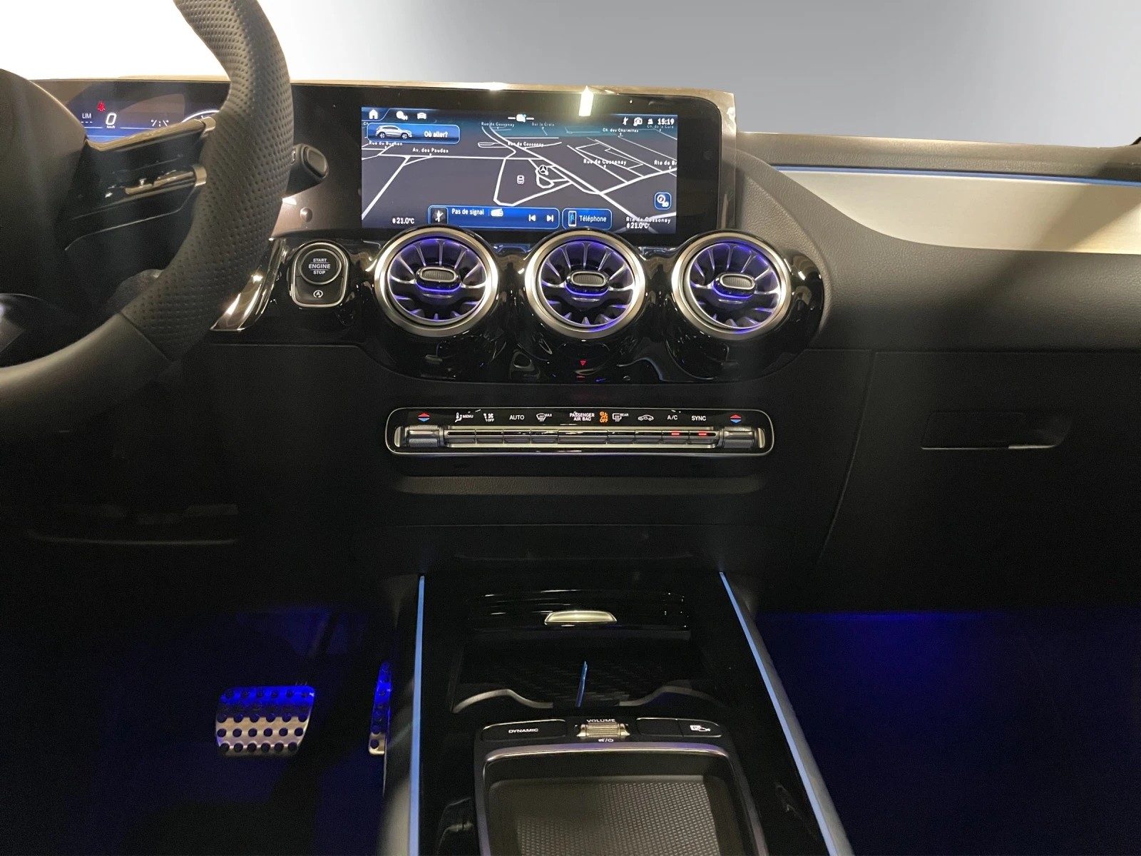 MERCEDES-BENZ GLA 250 4Matic 8G-DCT Swiss Star-image-12