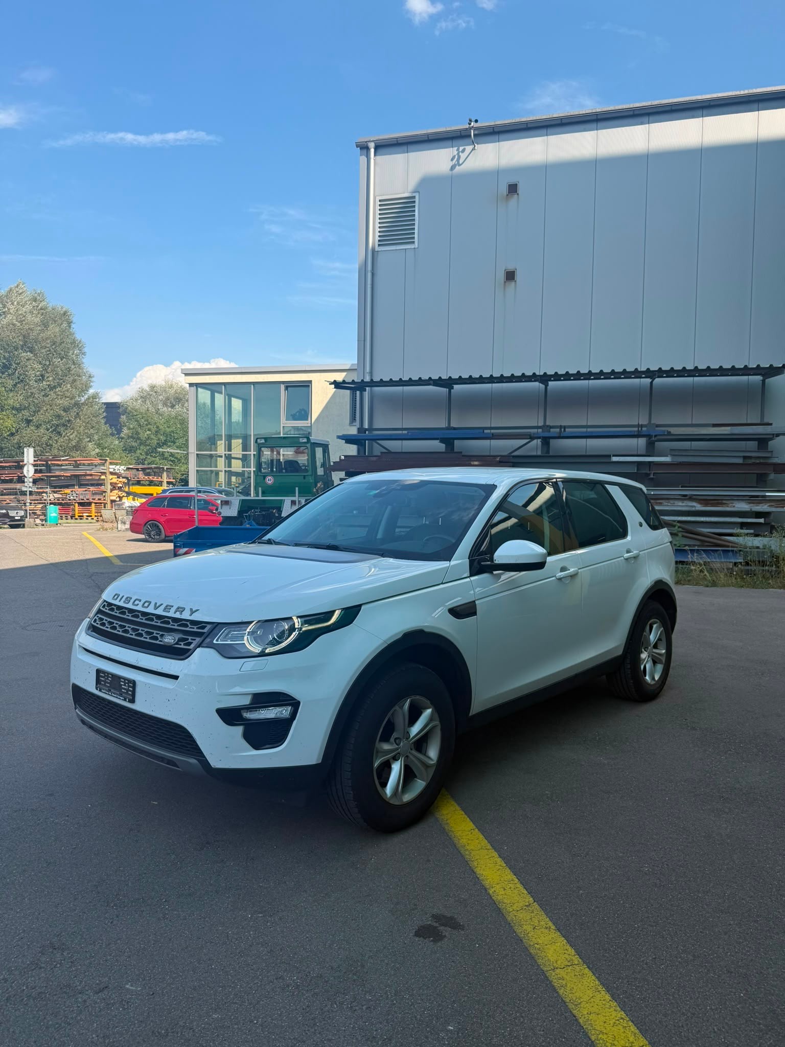 LAND ROVER Discovery Sport 2.0 TD4 SE AT9-image-2