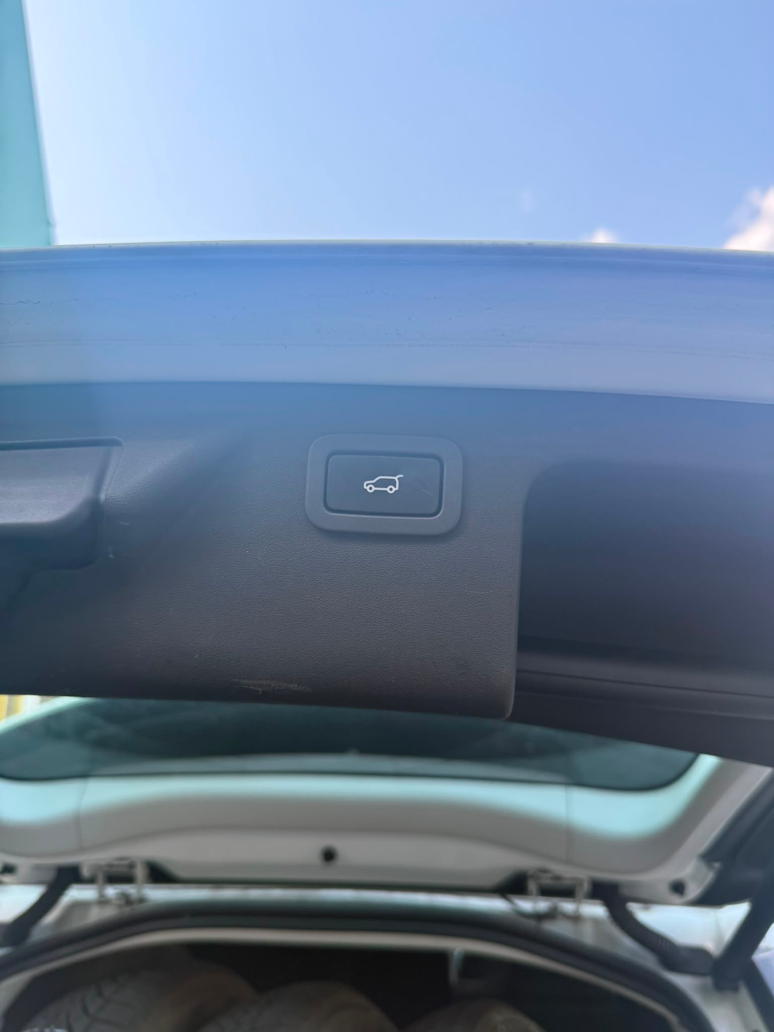 LAND ROVER Discovery Sport 2.0 TD4 SE AT9-image-14