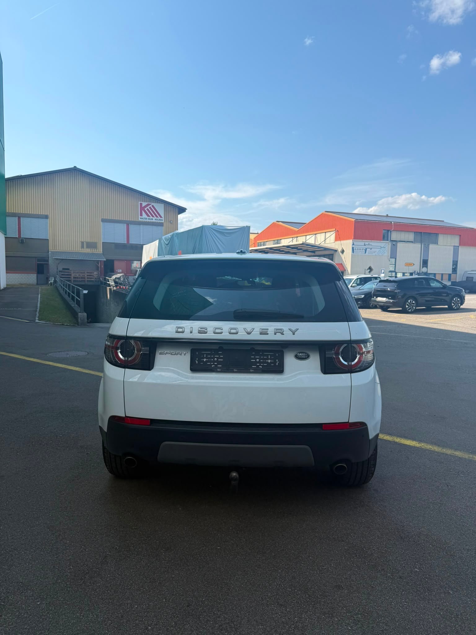 LAND ROVER Discovery Sport 2.0 TD4 SE AT9-image-5