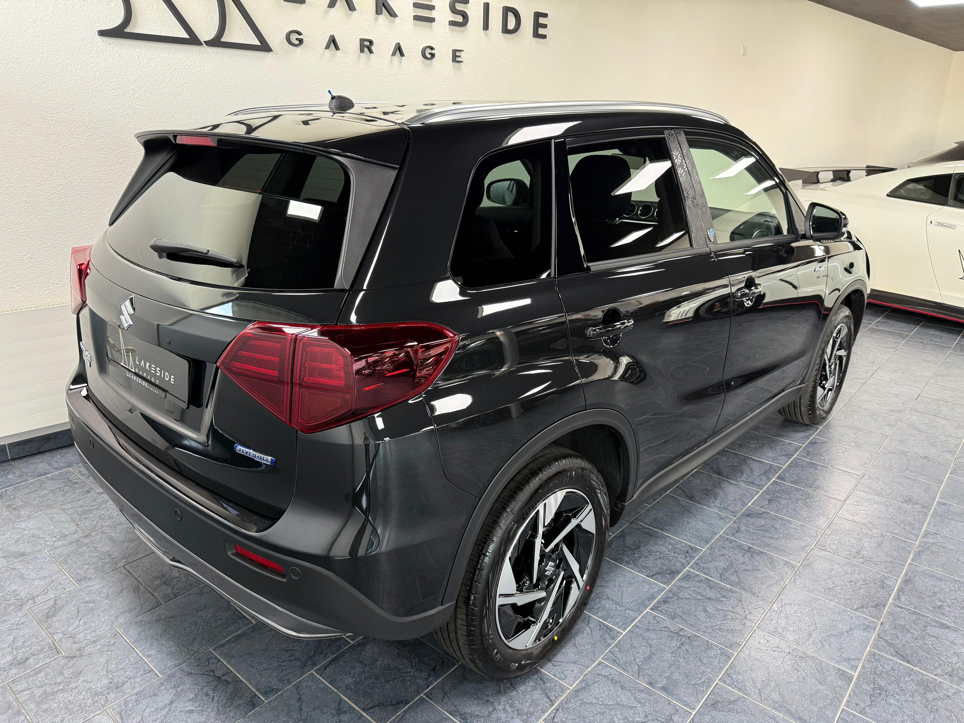SUZUKI Vitara 1.4 Boosterjet Piz Sulai Top 4x4 Hybrid-image-3