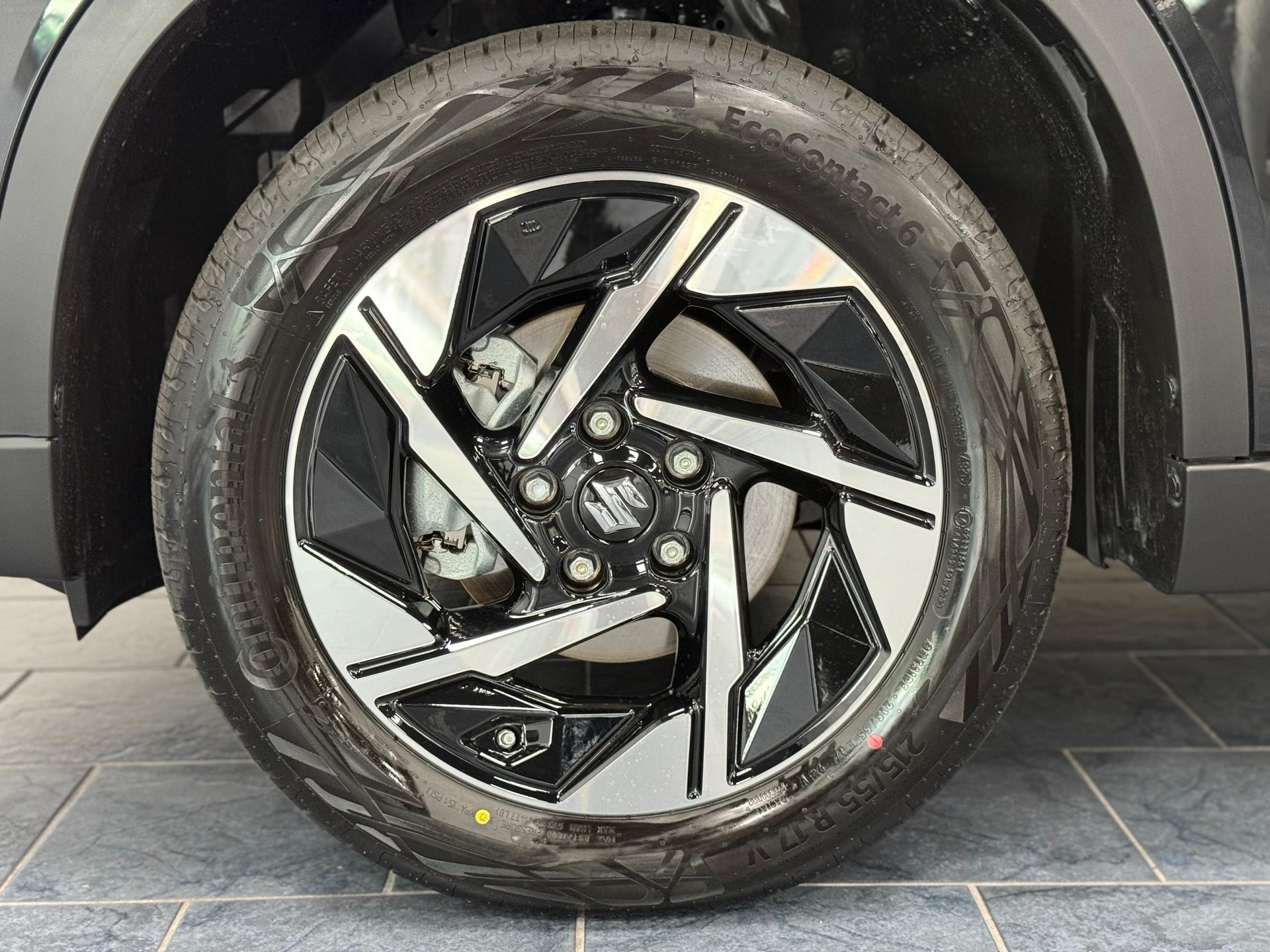 SUZUKI Vitara 1.4 Boosterjet Piz Sulai Top 4x4 Hybrid-image-26
