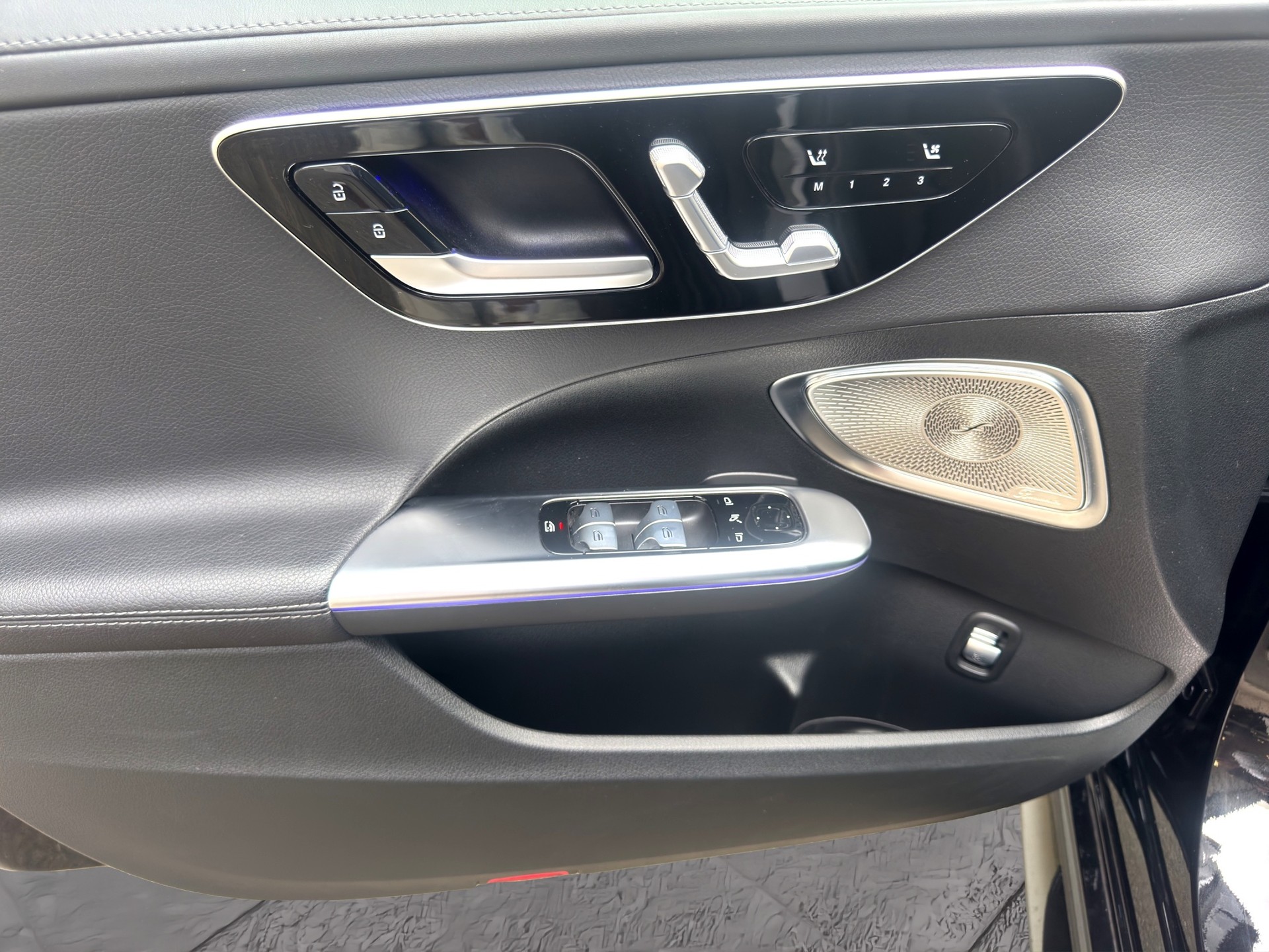 MERCEDES-BENZ C 220 d 4Matic AMG Line-image-10