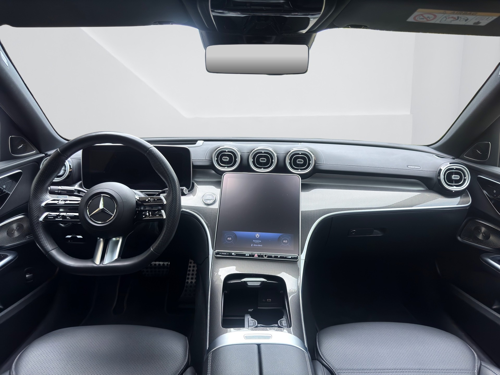 MERCEDES-BENZ C 220 d 4Matic AMG Line-image-12