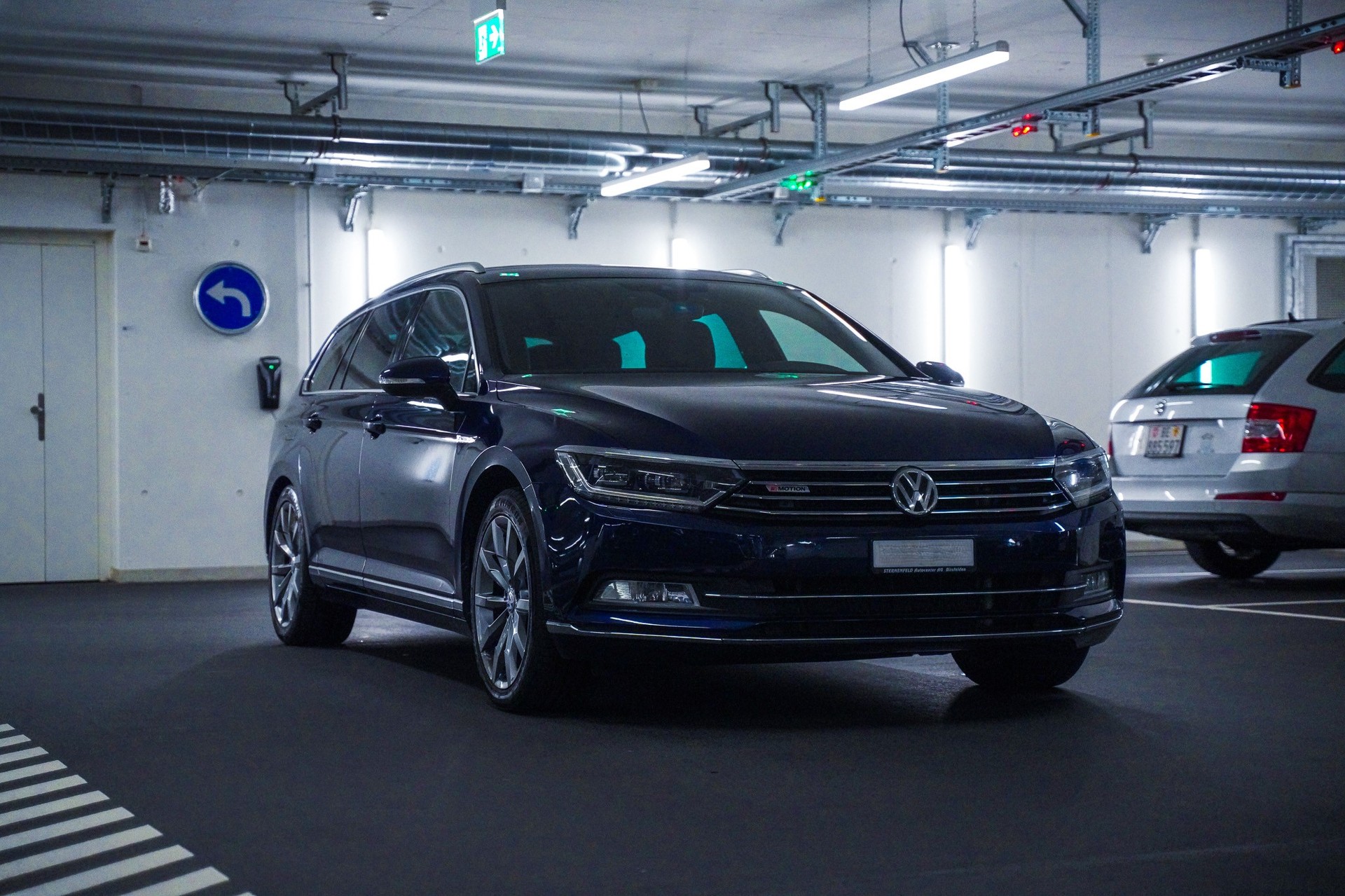 VW Passat Variant 2.0 TDI BMT High. DSG 4Motion-image-0
