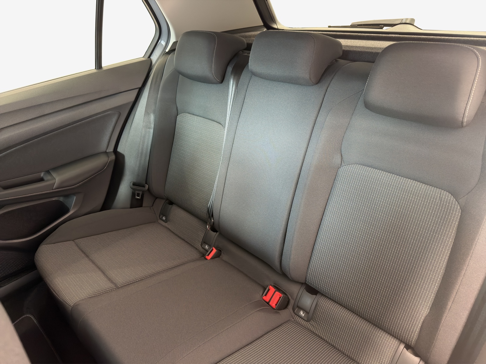 VW Golf 1.5 e TSI mHEV Value DSG-image-11