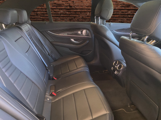 MERCEDES-BENZ E 220 d Swiss Star 4Matic-image-12