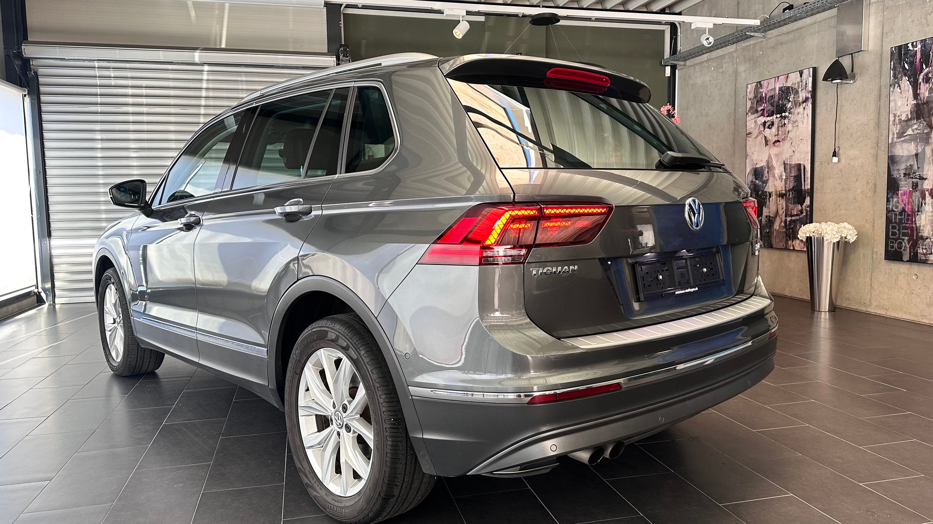 VW Tiguan 2.0 TSI Highline DSG-image-17