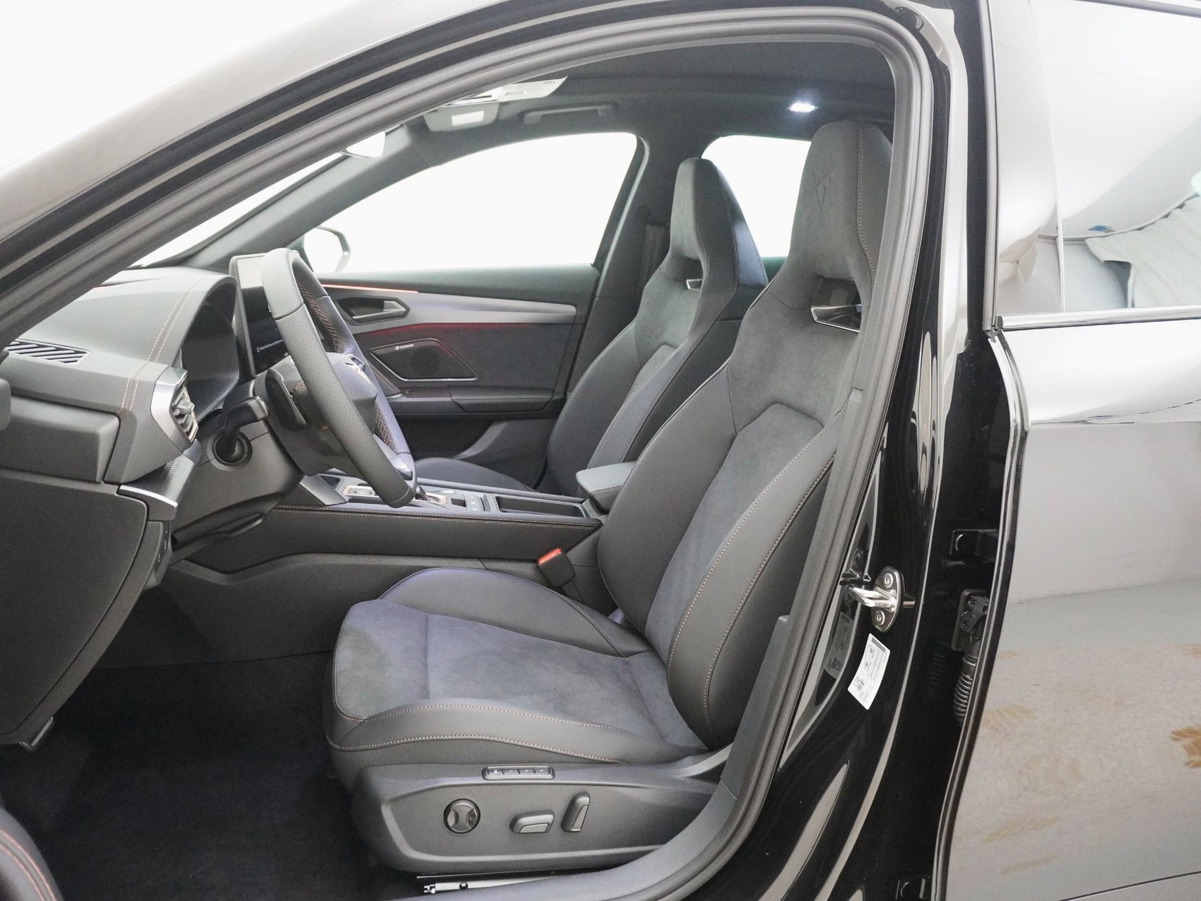 CUPRA Formentor 2.0 TSI VZ 4Drive DSG-image-8