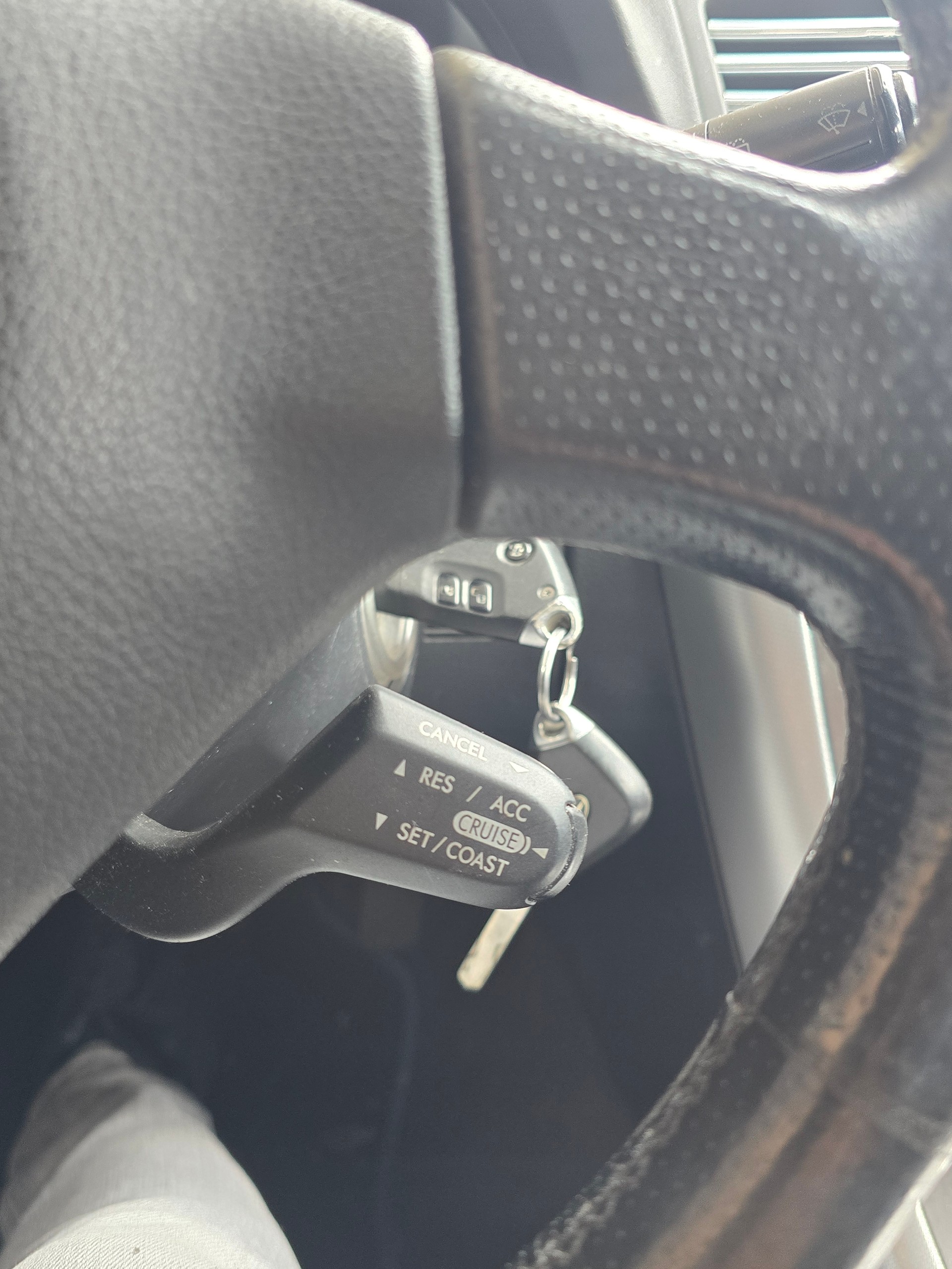 SUBARU Outback 2.5i AWD-image-11
