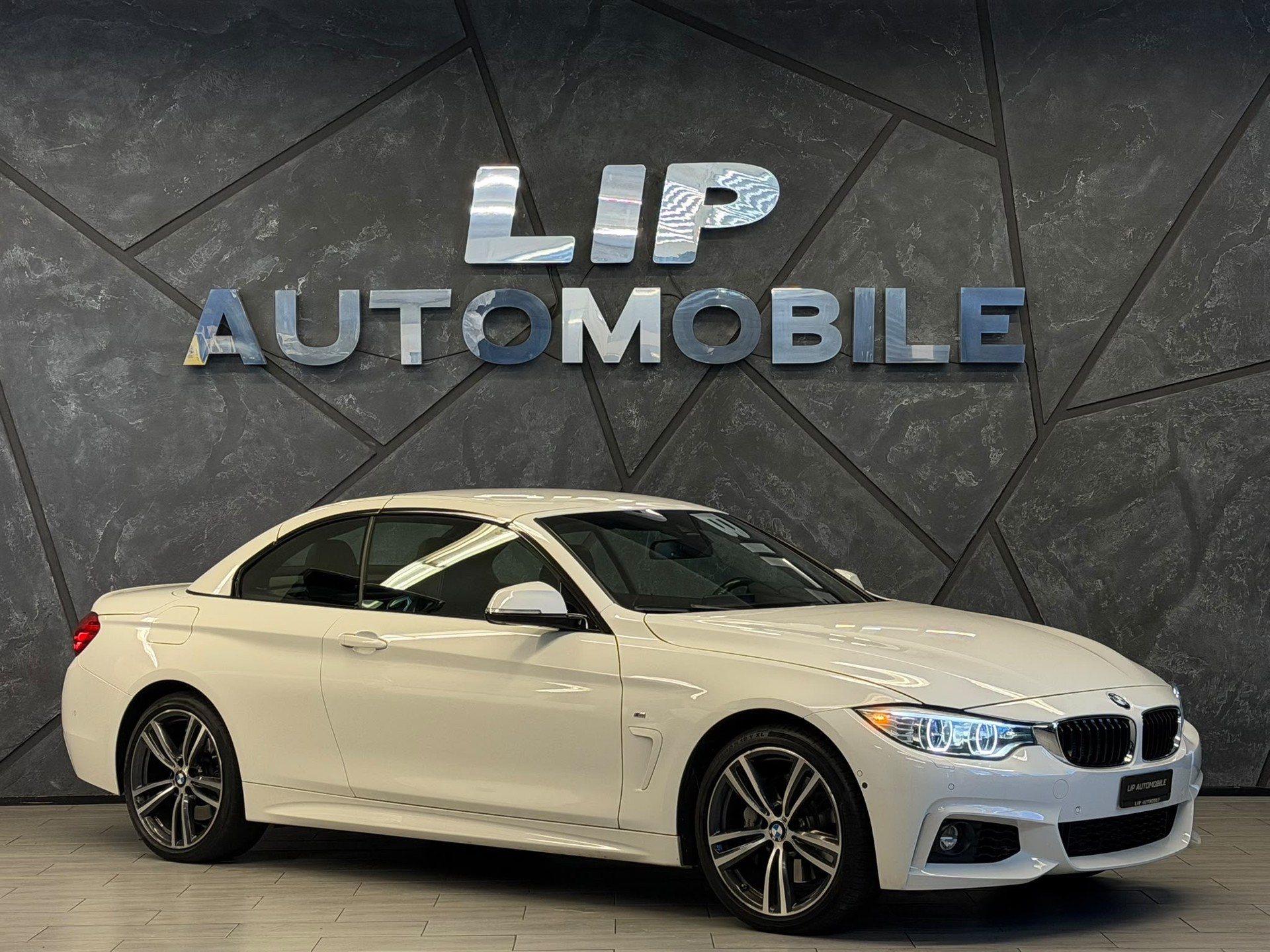 BMW 435i Cabriolet xDrive M Sport Steptronic-image-2