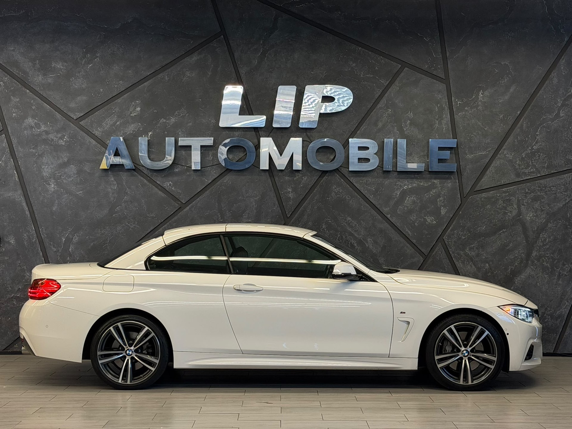 BMW 435i Cabriolet xDrive M Sport Steptronic-image-6