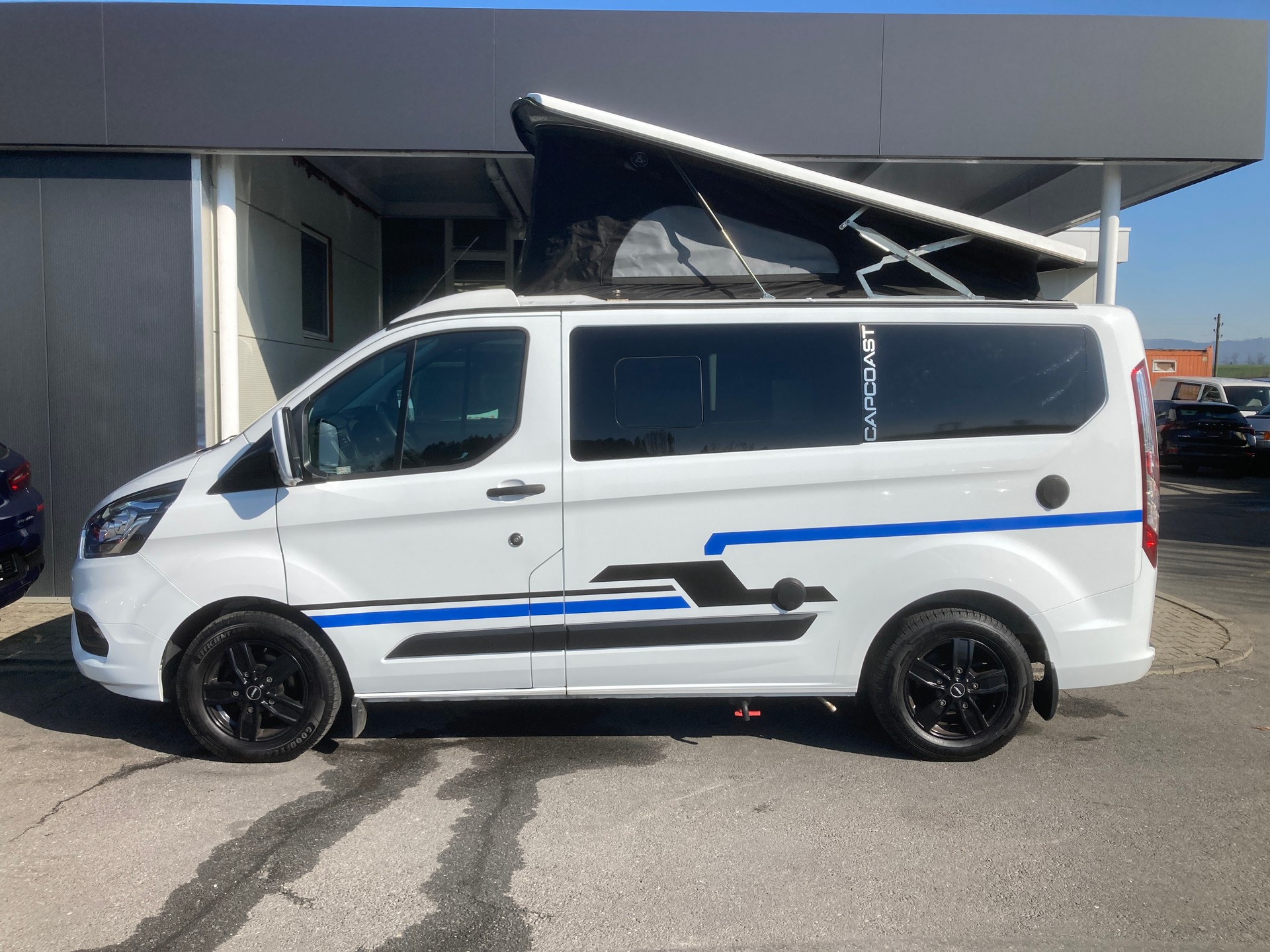 FORD Transit Custom 320 L1H1 Camper A Dreamer Cap Nugget-image-14