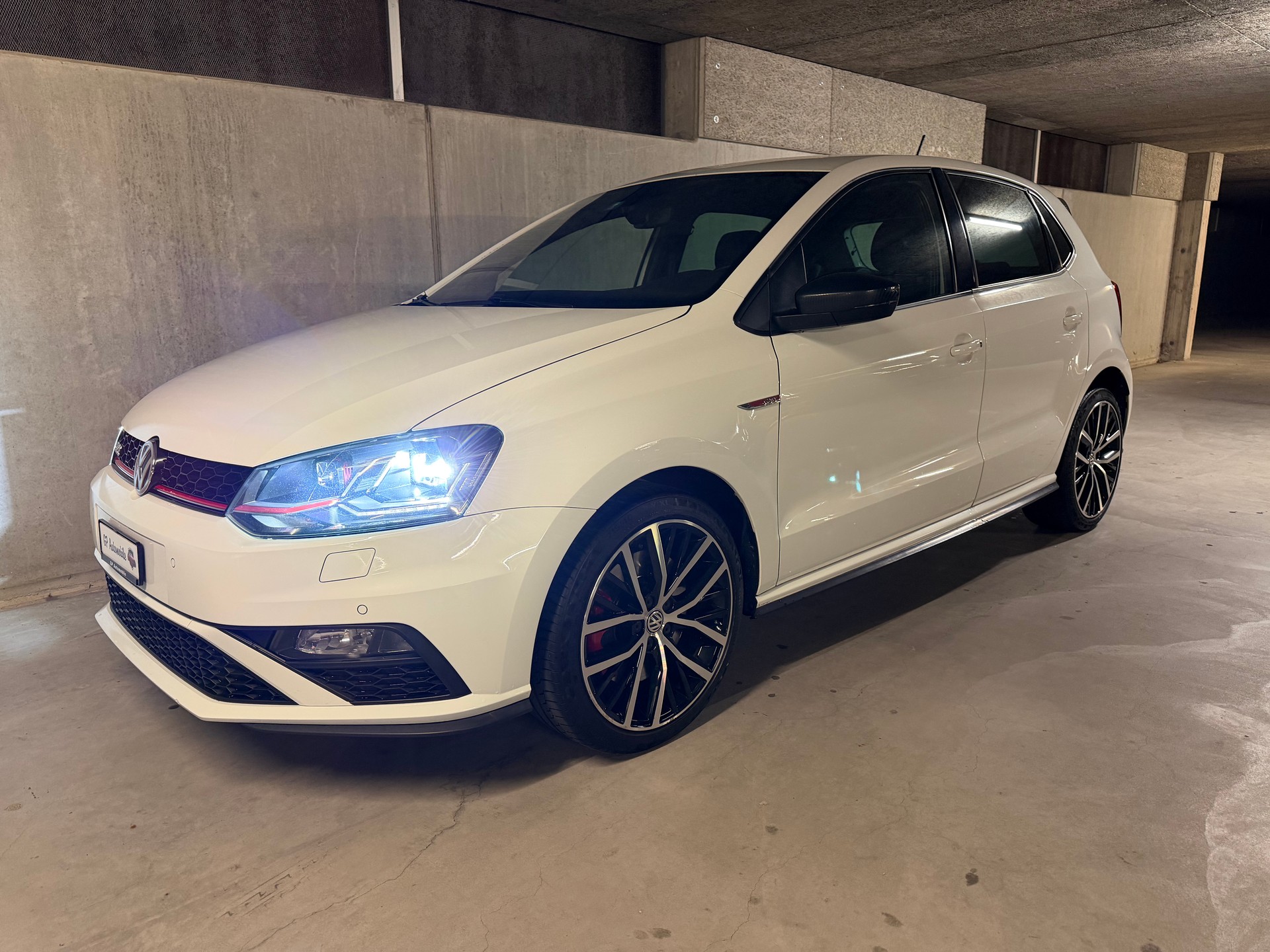 VW Polo 1.8 TSI GTI DSG-image-8