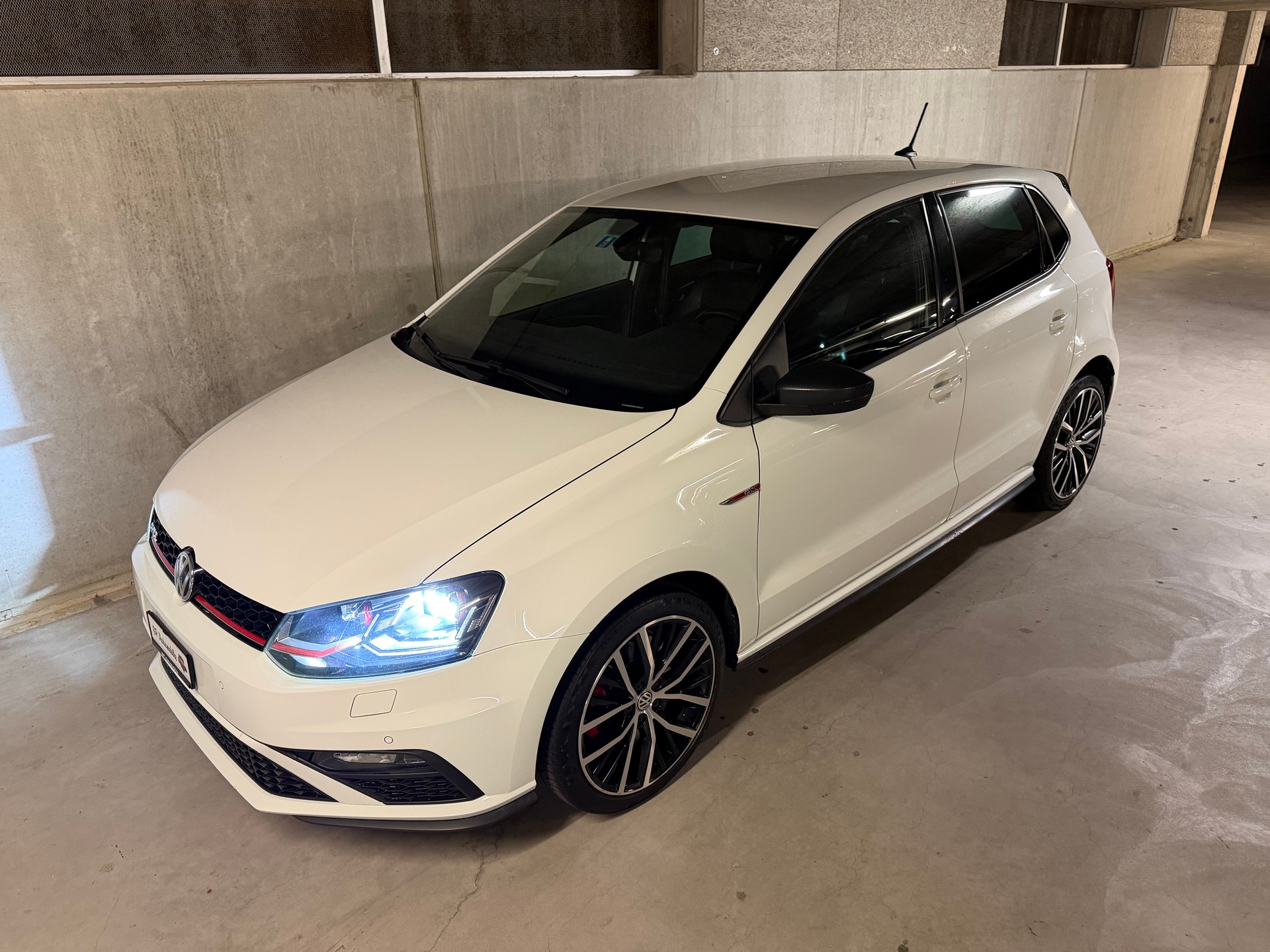 VW Polo 1.8 TSI GTI DSG-image-10