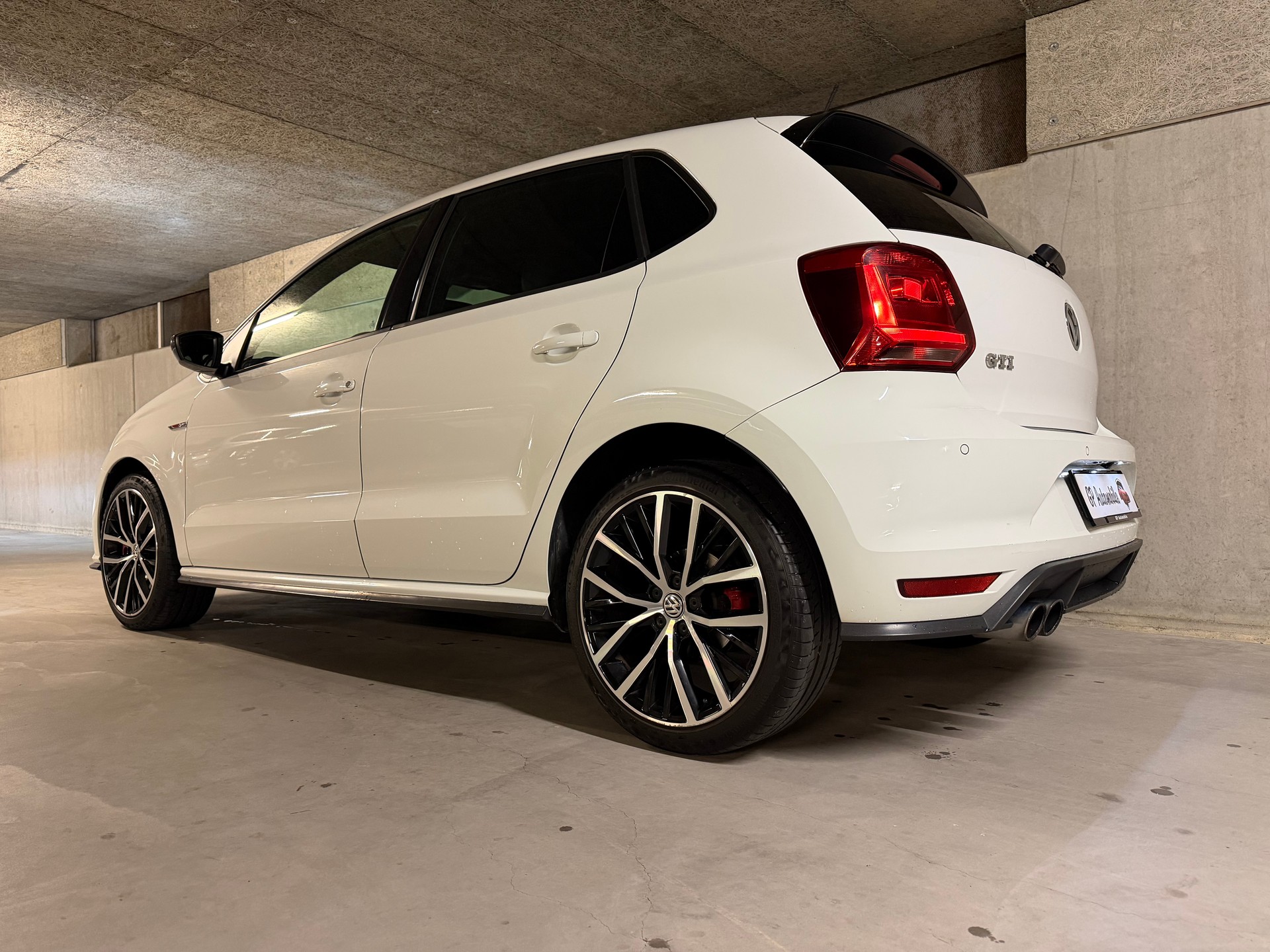 VW Polo 1.8 TSI GTI DSG-image-14