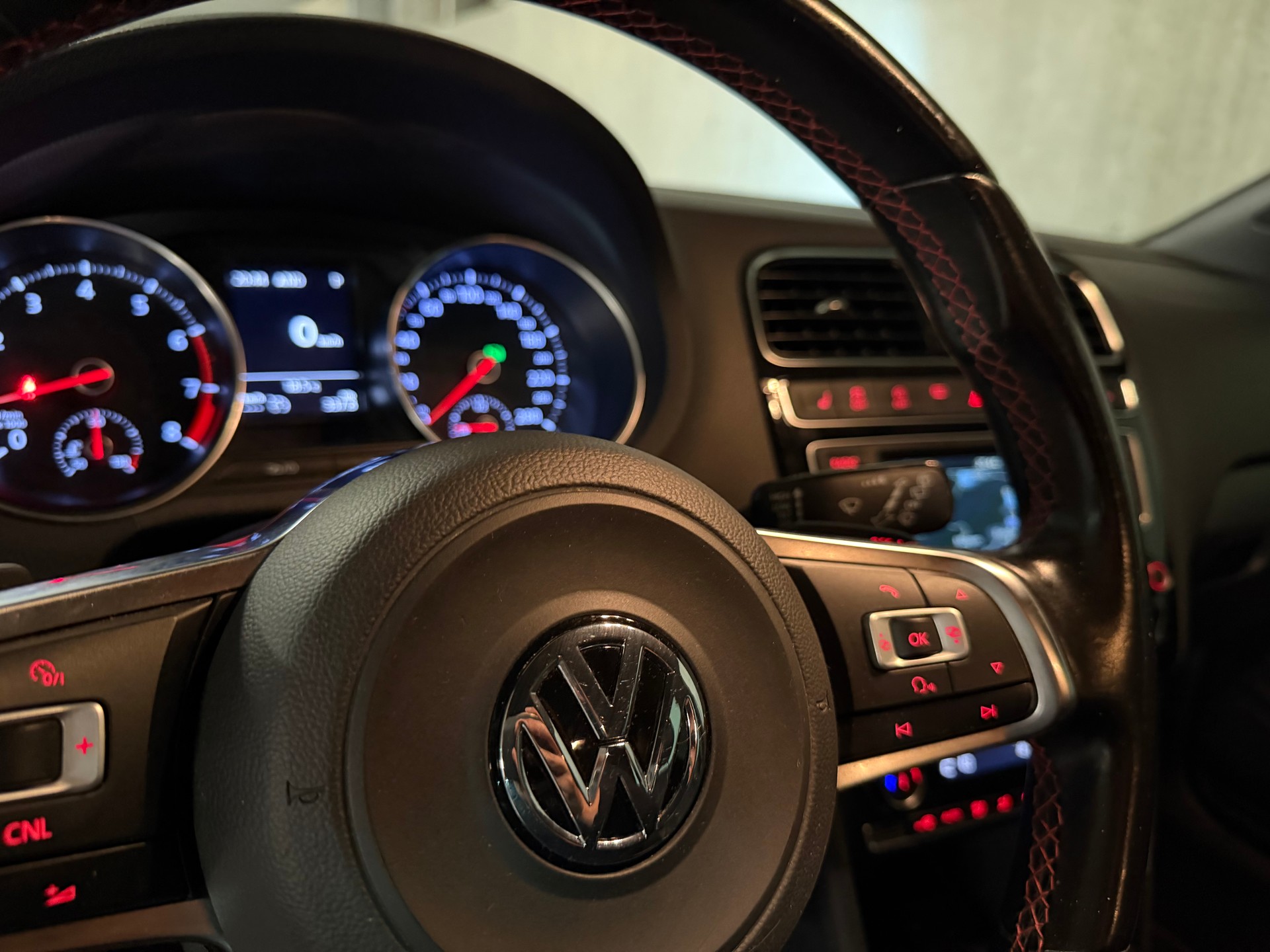 VW Polo 1.8 TSI GTI DSG-image-22