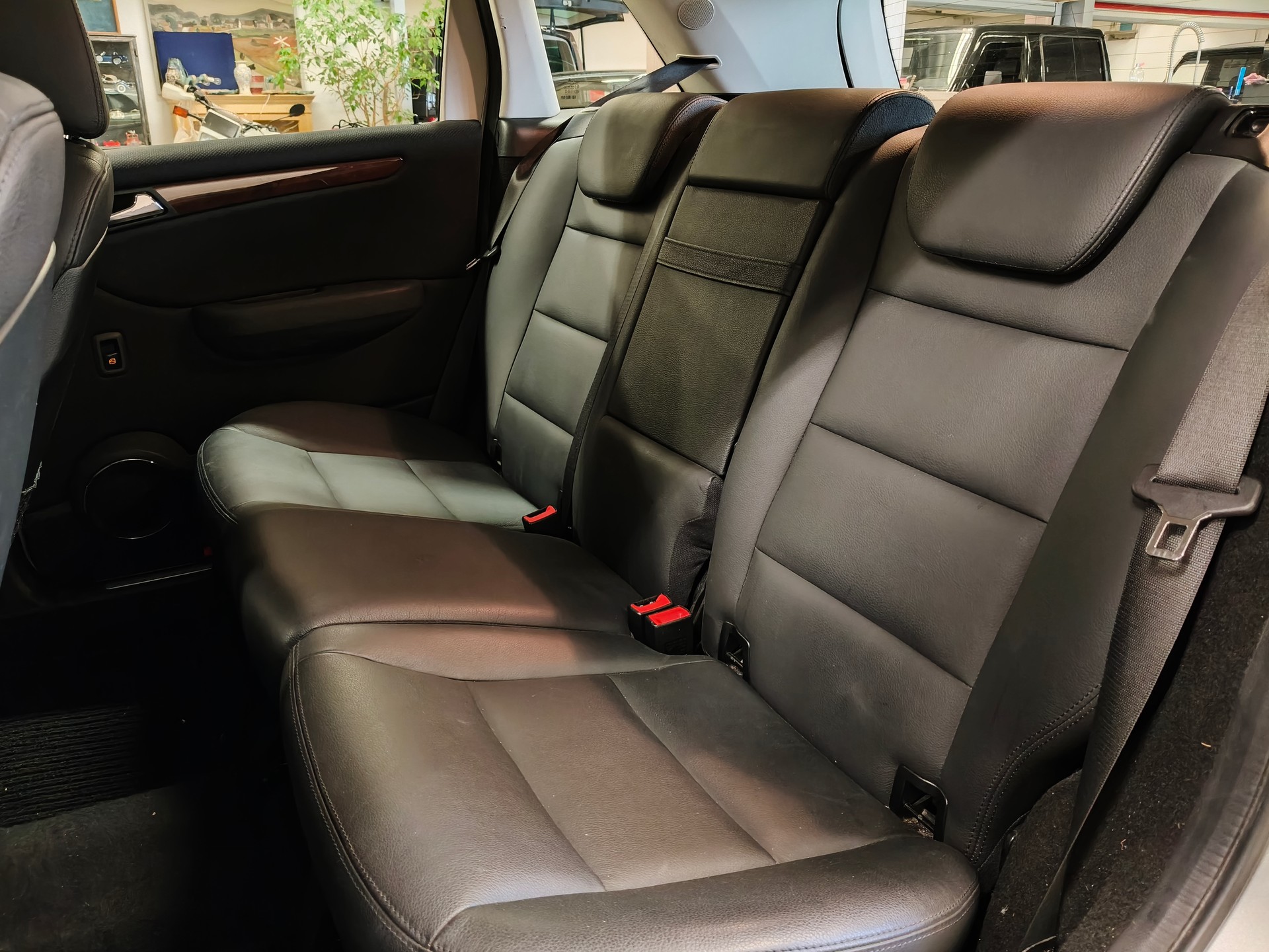 MERCEDES-BENZ B 200 T-image-17