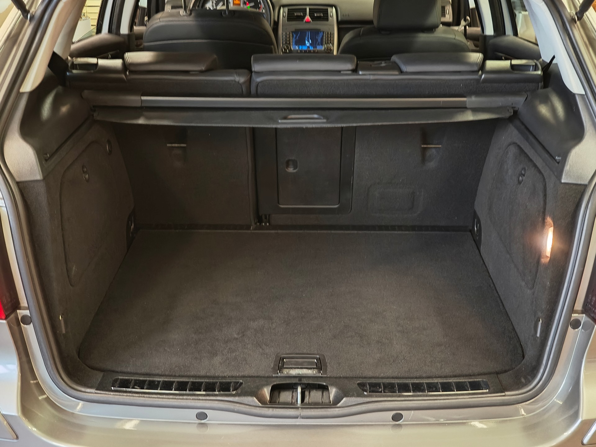 MERCEDES-BENZ B 200 T-image-19
