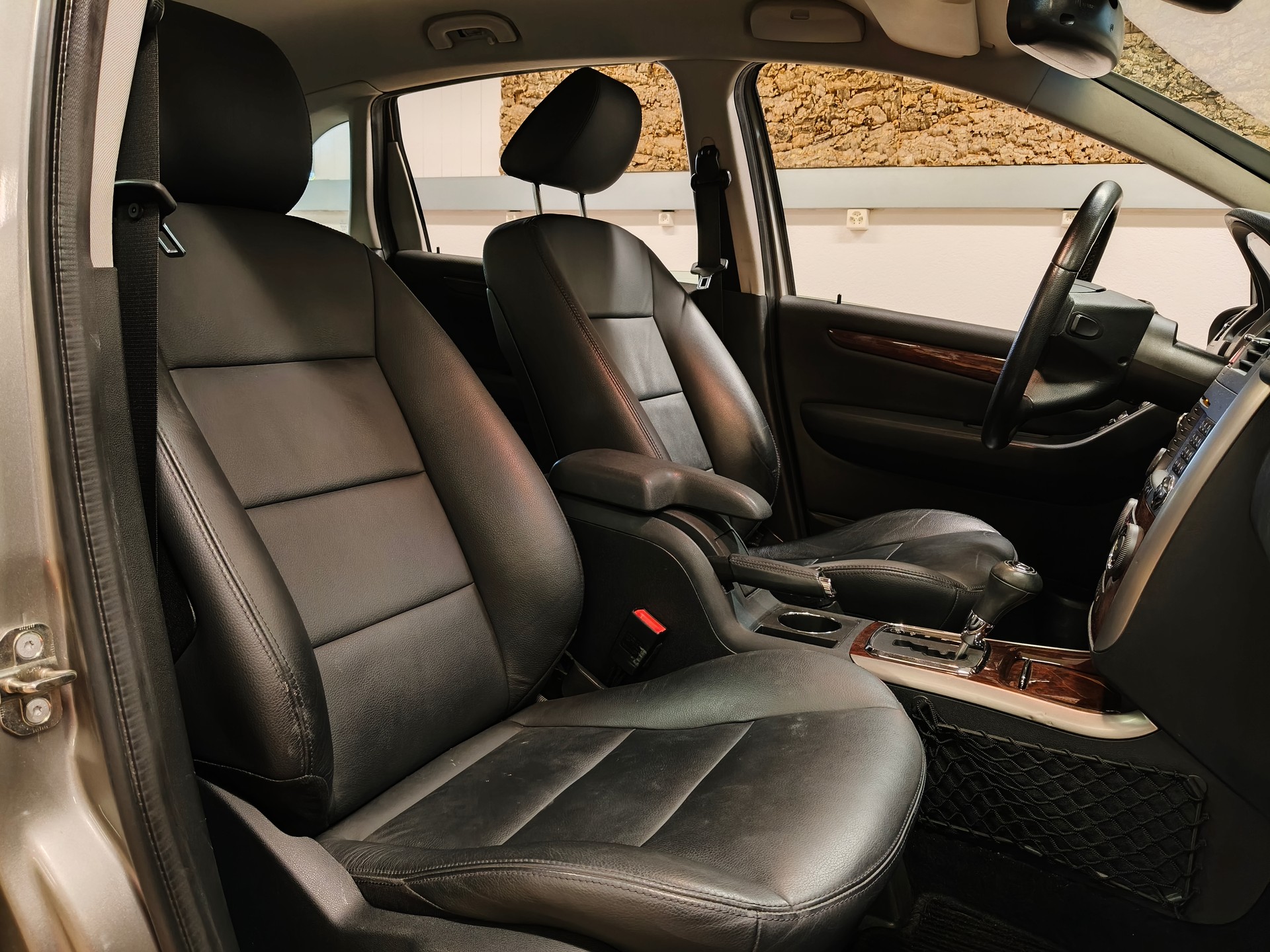 MERCEDES-BENZ B 200 T-image-22