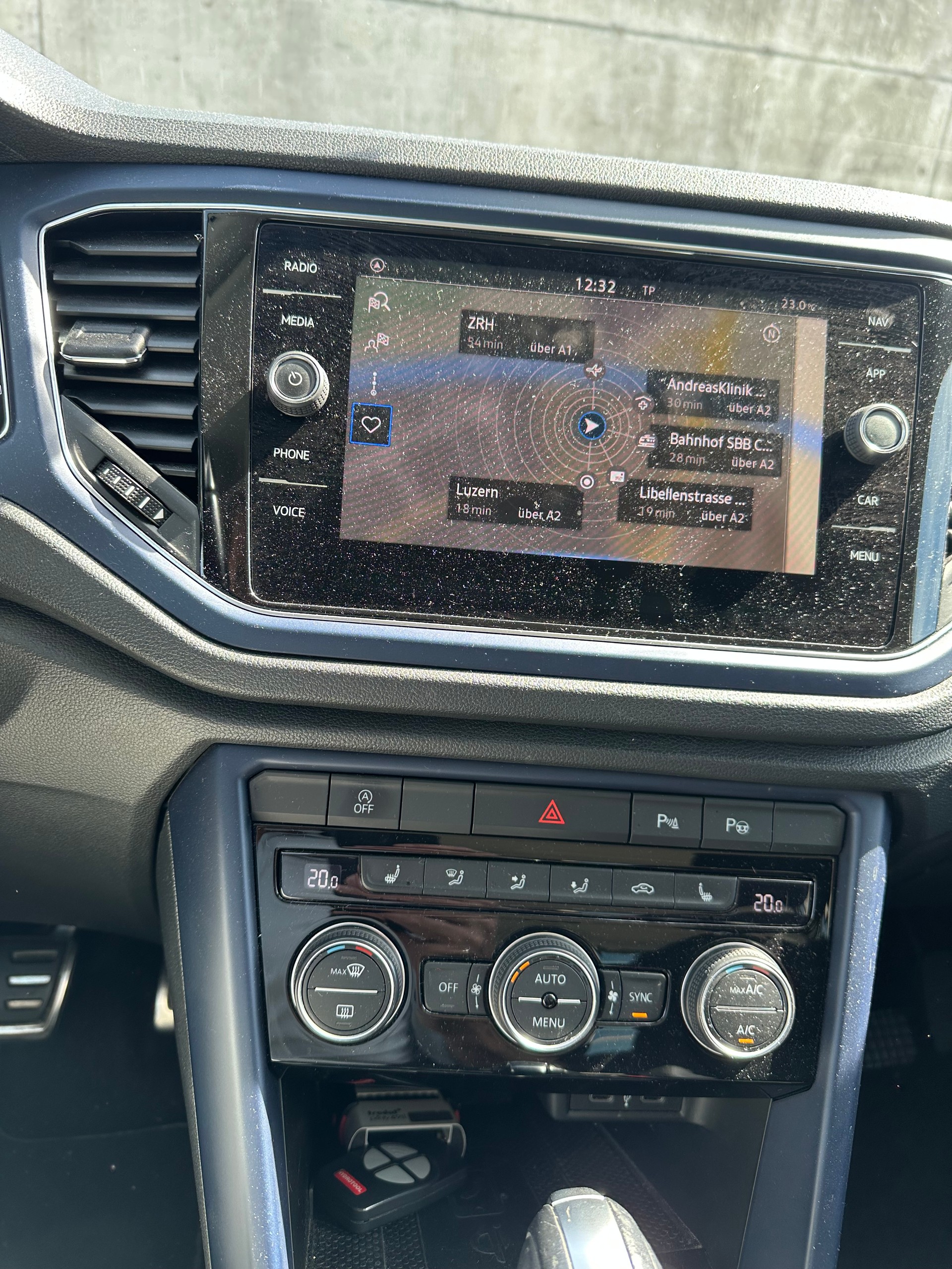 VW T-Roc 2.0 TSI Sport Selection DSG 4Motion-image-6