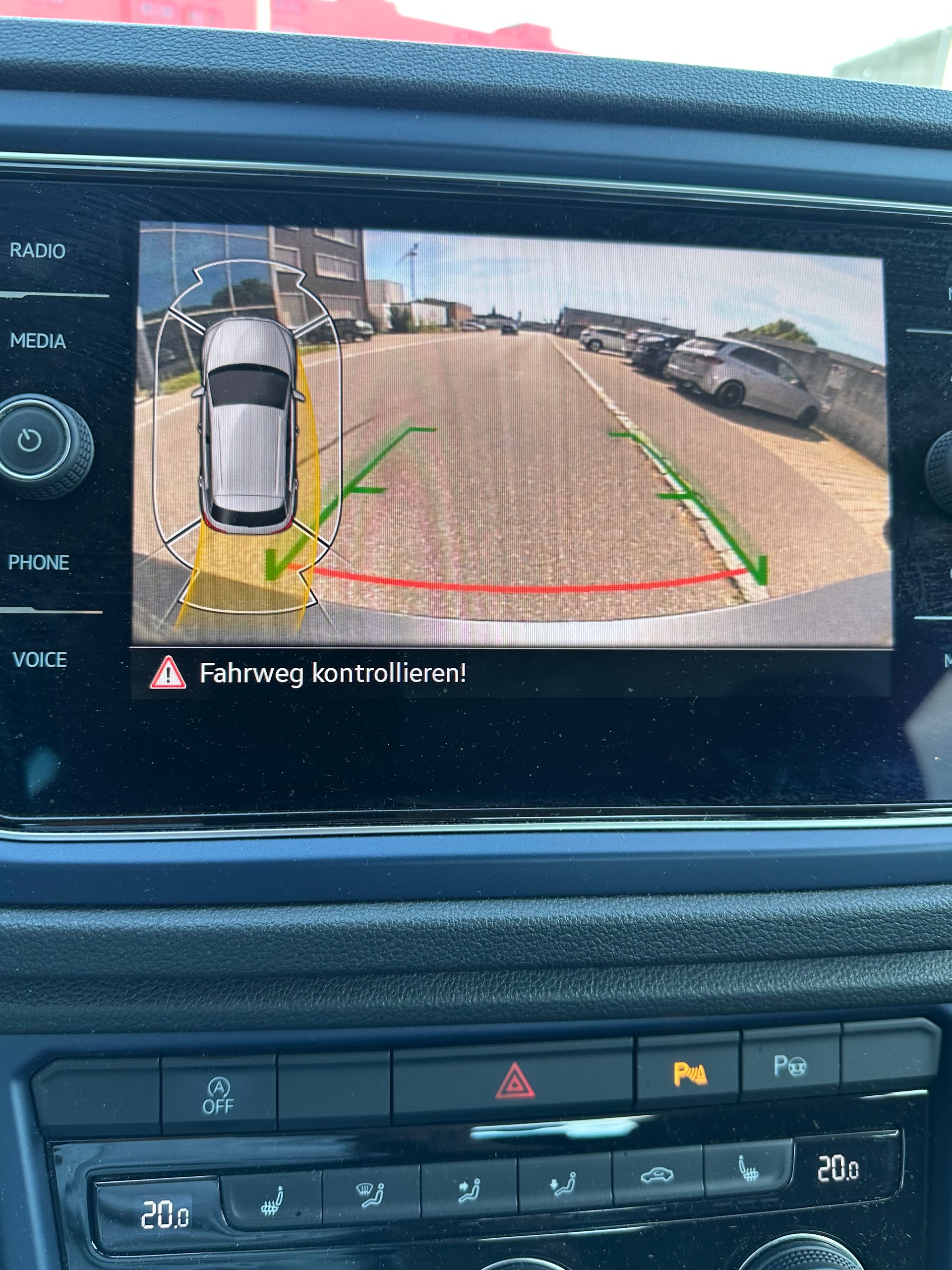 VW T-Roc 2.0 TSI Sport Selection DSG 4Motion-image-5