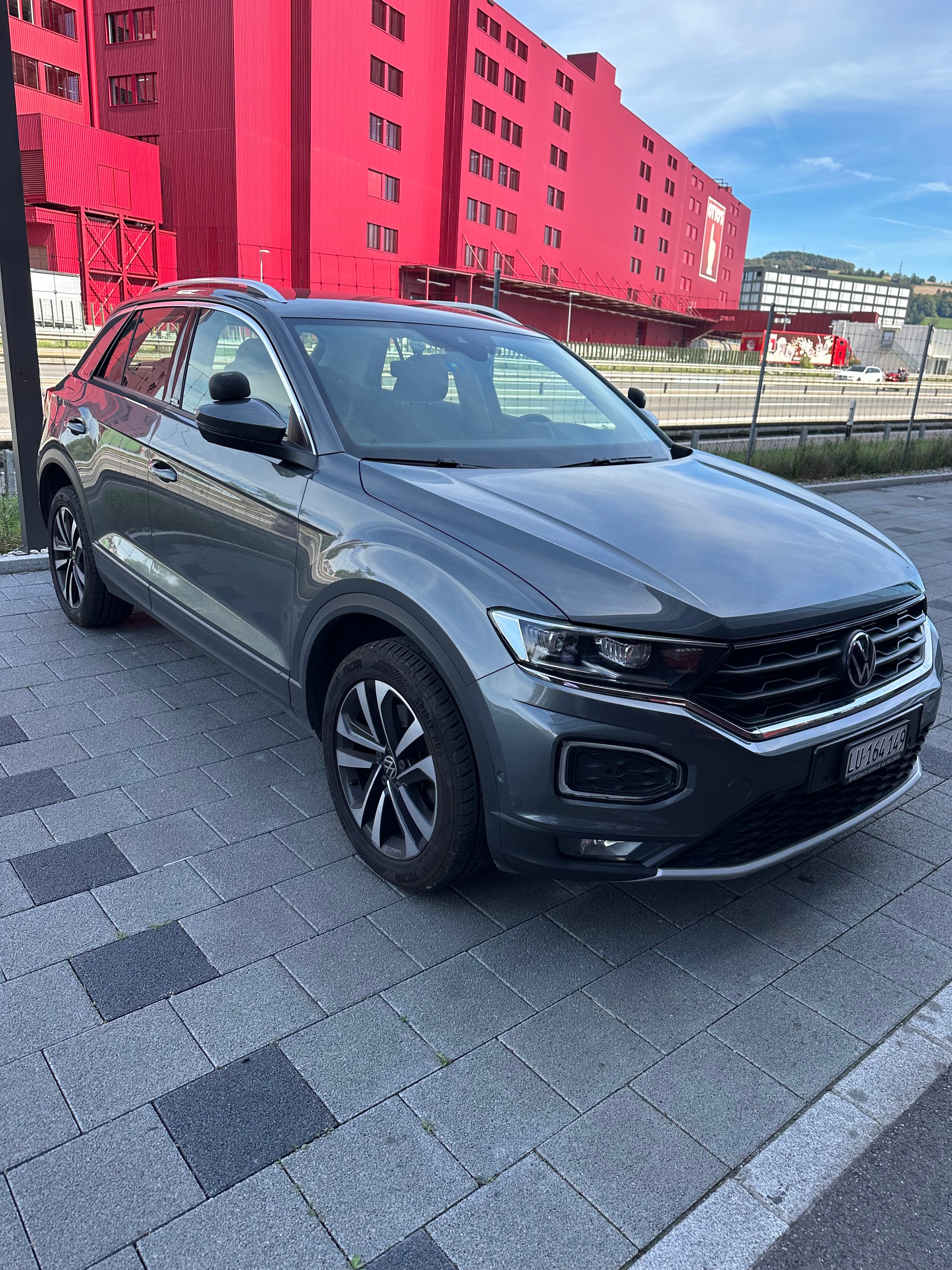 VW T-Roc 2.0 TSI Sport Selection DSG 4Motion-image-0