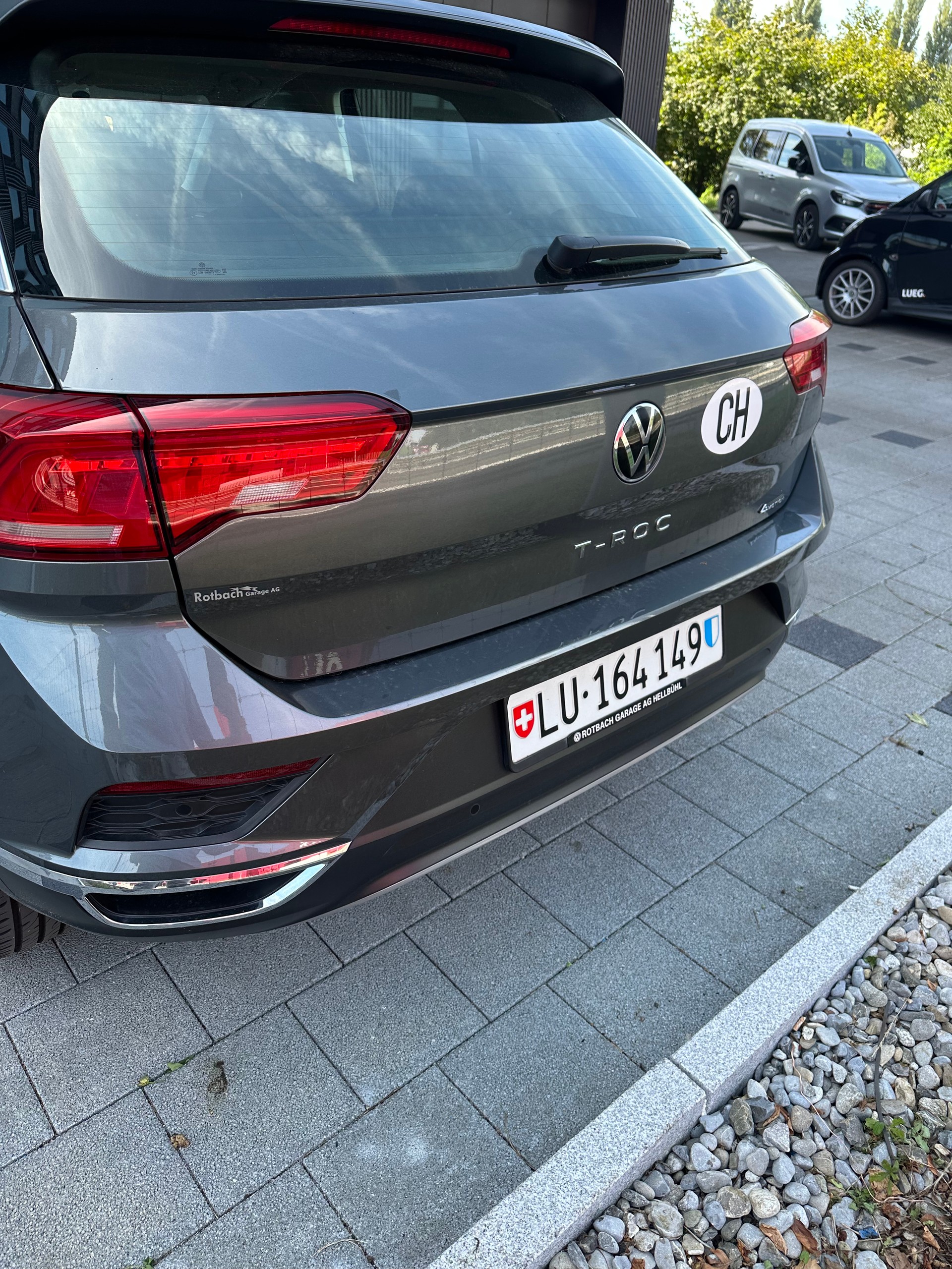 VW T-Roc 2.0 TSI Sport Selection DSG 4Motion-image-2