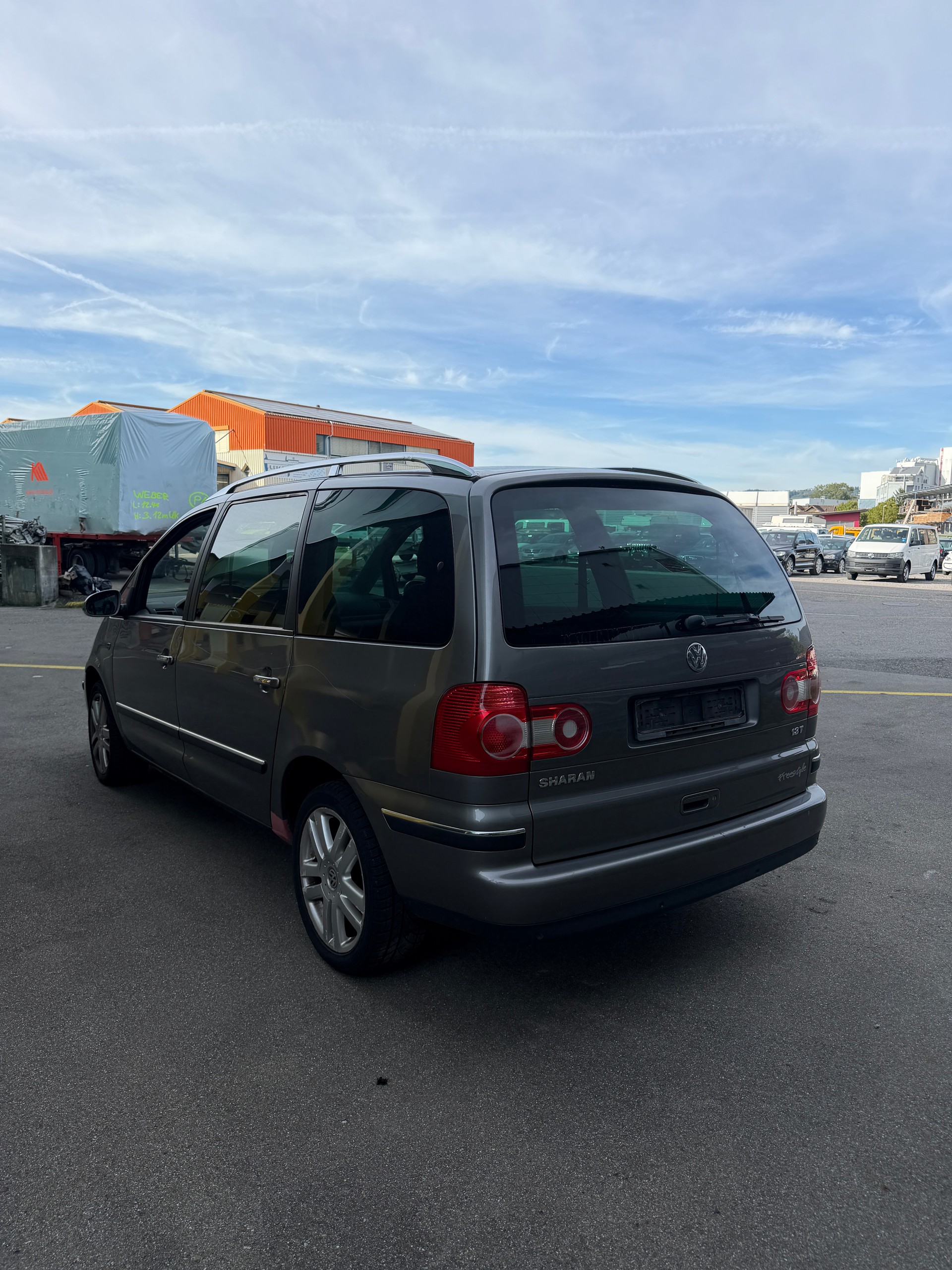 VW Sharan 1.8 T Comfortline-image-4