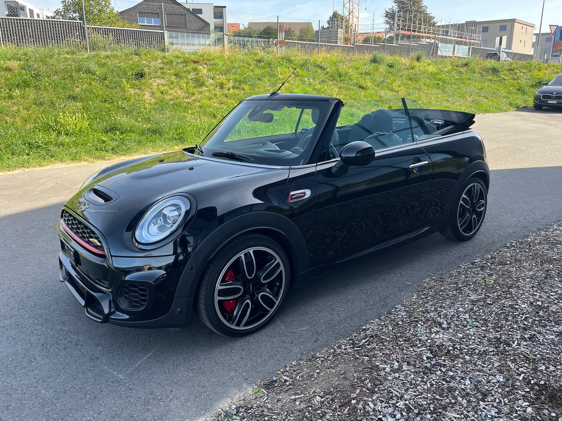 MINI Cooper John Cooper Works Cabriolet Steptronic-image-1
