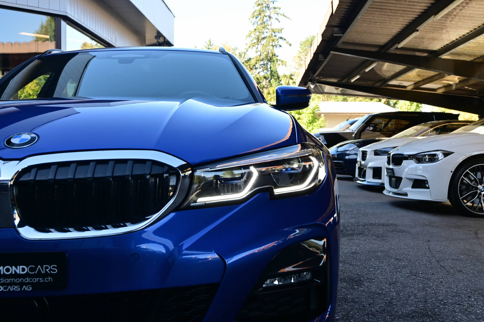 BMW 330e xDrive Touring *M-Sport*AHK*HUD*H&K*8-fach-showroom-element-3