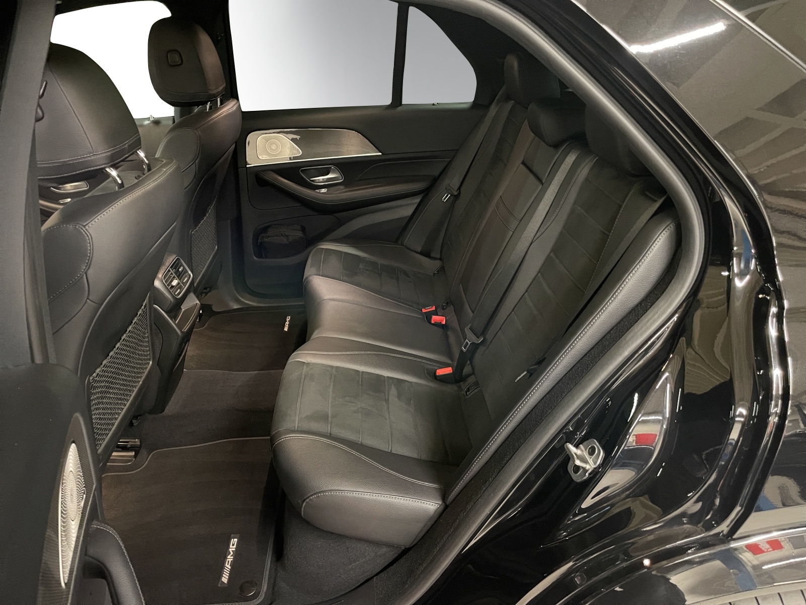 MERCEDES-BENZ GLE 350 e 4Matic AMG Line 9G-Tronic-image-10