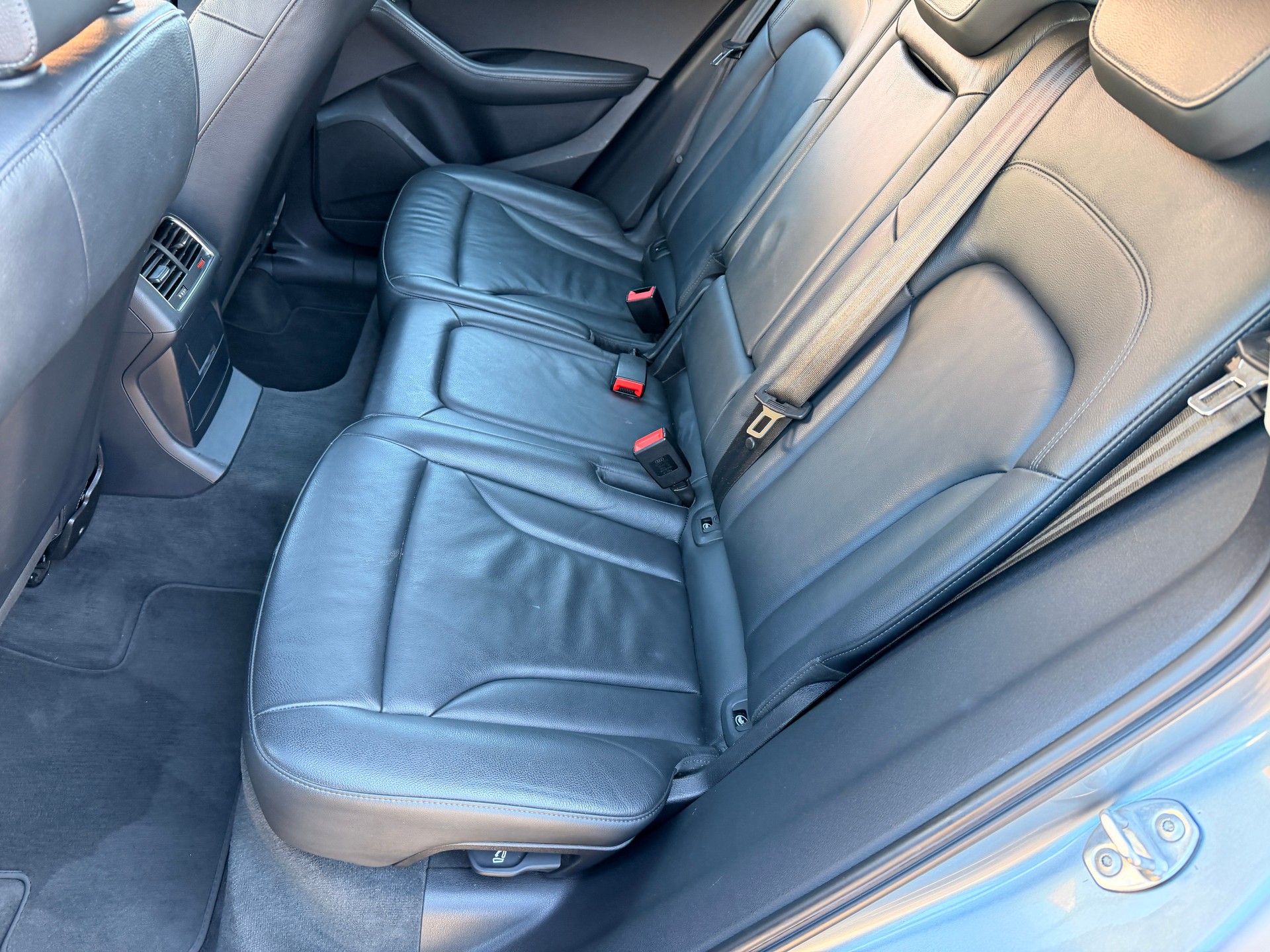 AUDI Q5 2.0 TFSI quattro-image-6