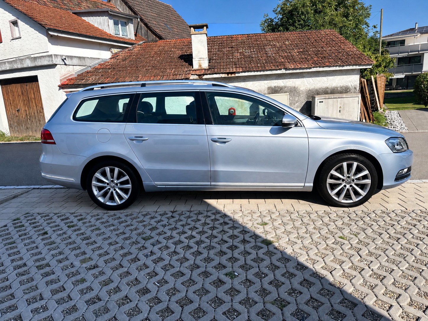 VW Passat Variant 2.0 TDI BMT Highline 4MDSG-image-1