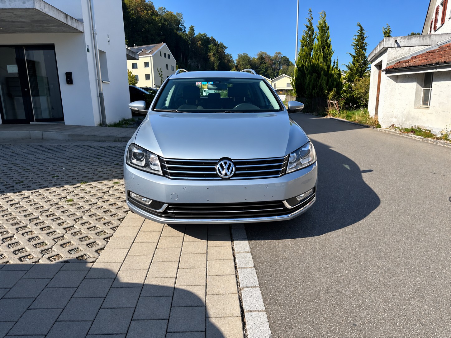 VW Passat Variant 2.0 TDI BMT Highline 4MDSG-image-3