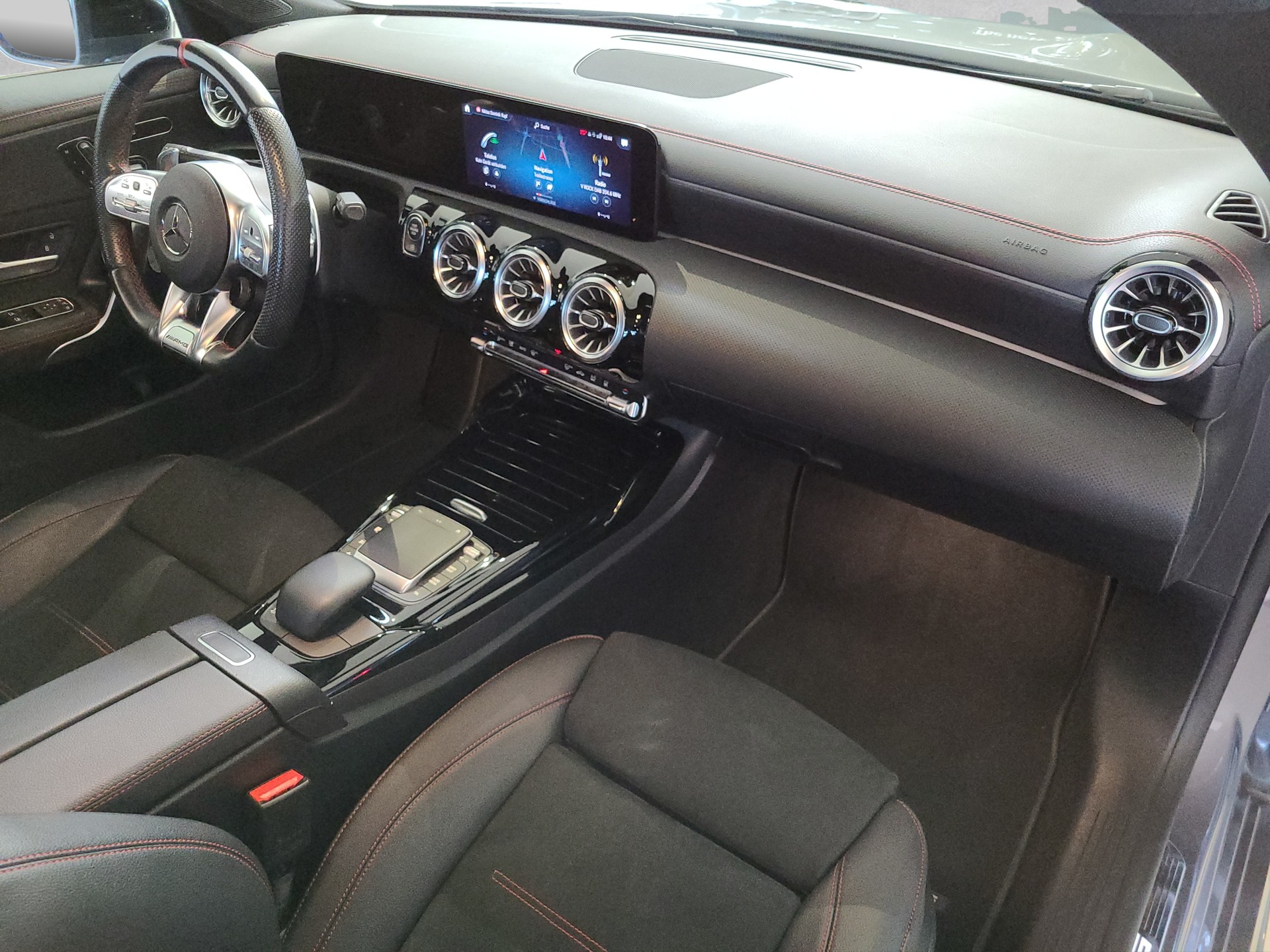 MERCEDES-BENZ CLA 35 AMG 4M C118-image-9